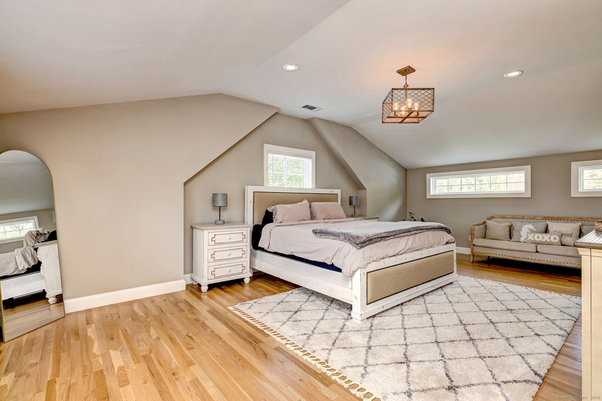 52 Canterbury, Milford, Connecticut 06460