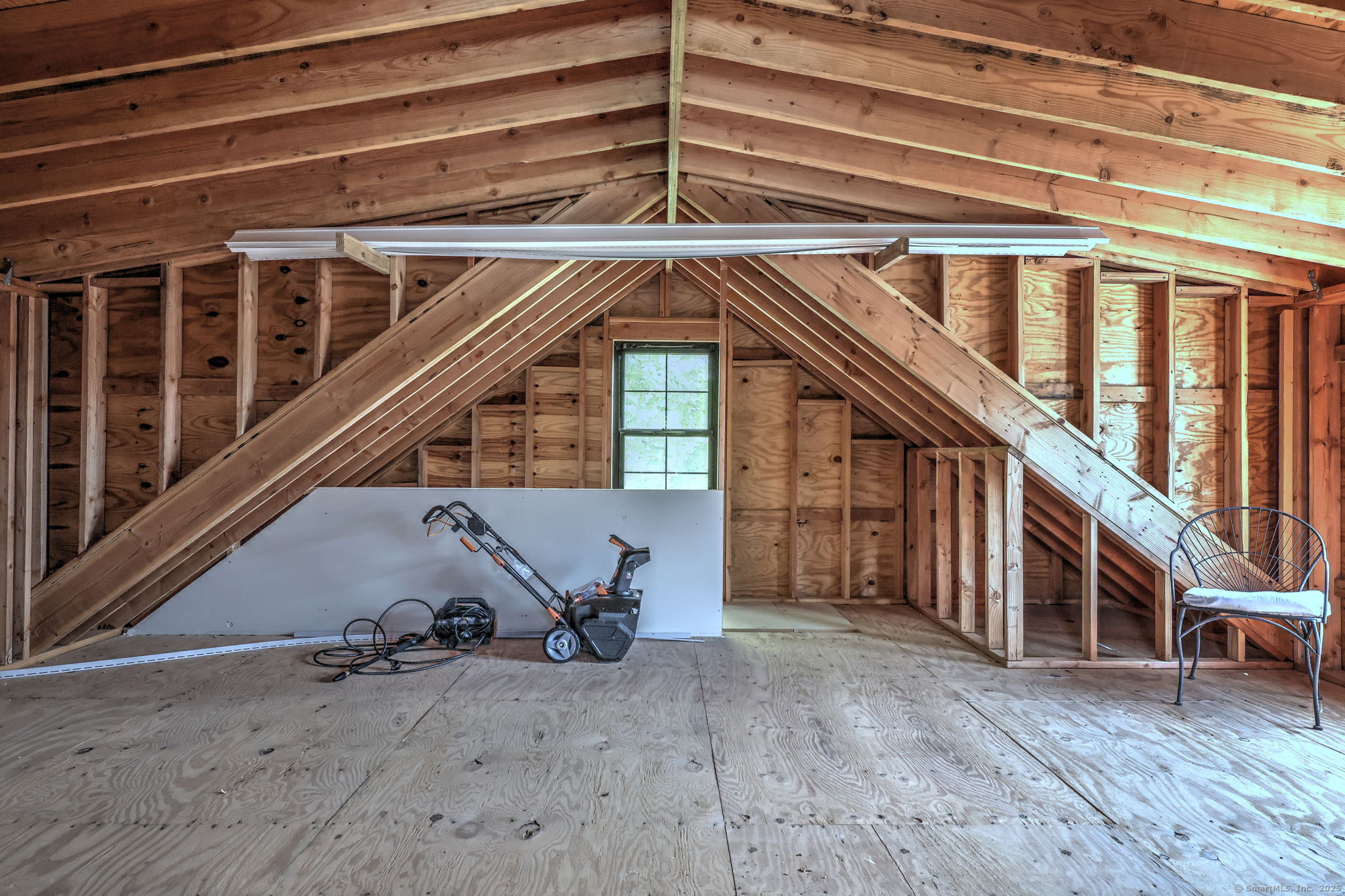 52 Canterbury, Milford, Connecticut 06460