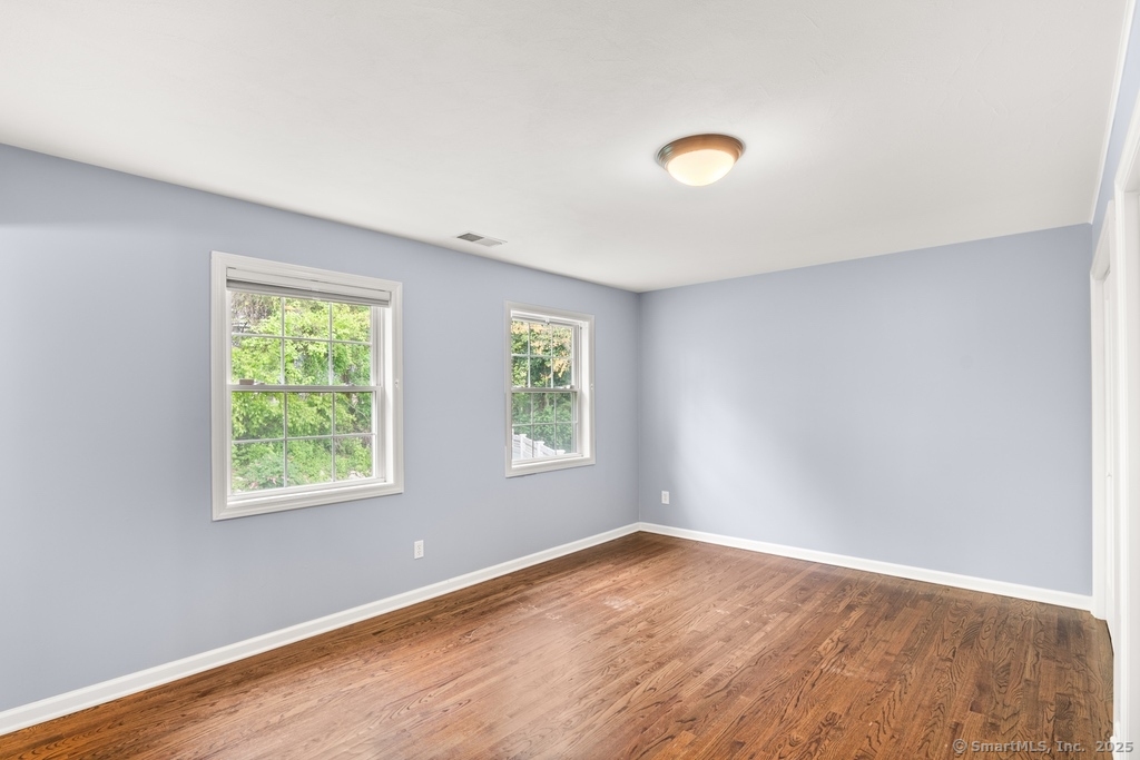 5 Tarone, Norwalk, Connecticut 06851