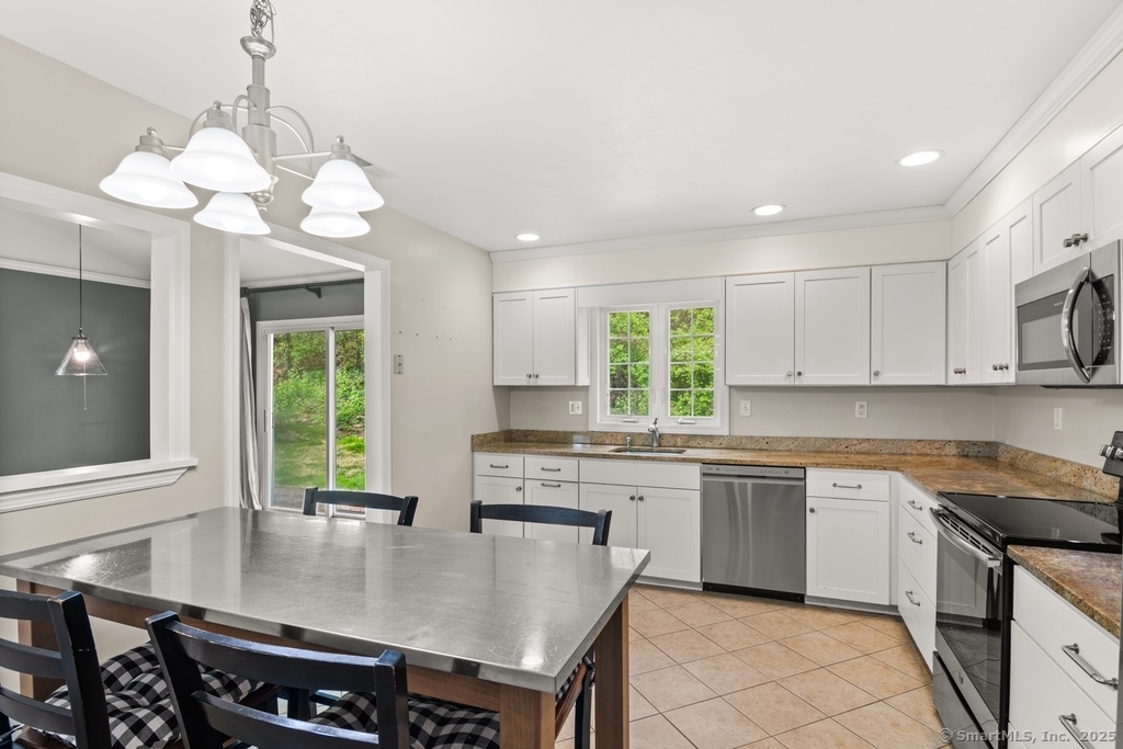 5 Tarone, Norwalk, Connecticut 06851