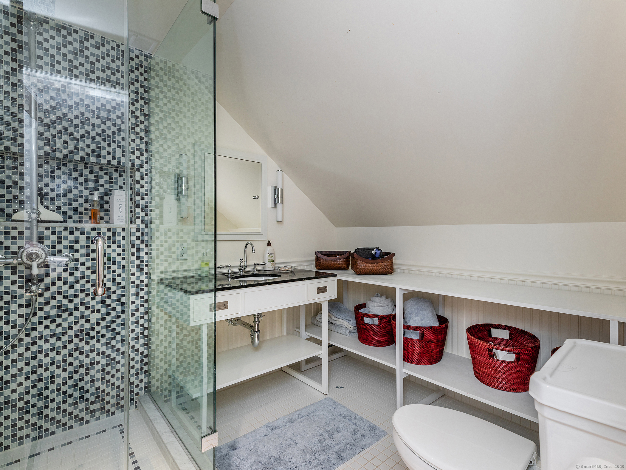 16 Sentry Hill, Roxbury, Connecticut 06783