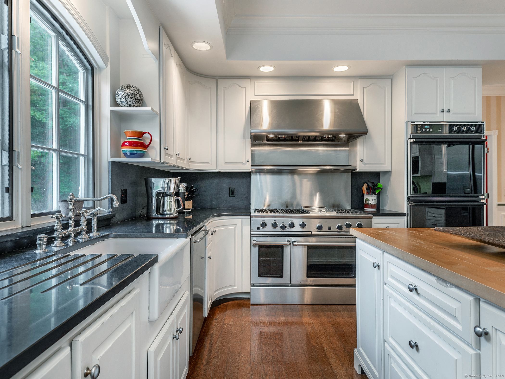 16 Sentry Hill, Roxbury, Connecticut 06783