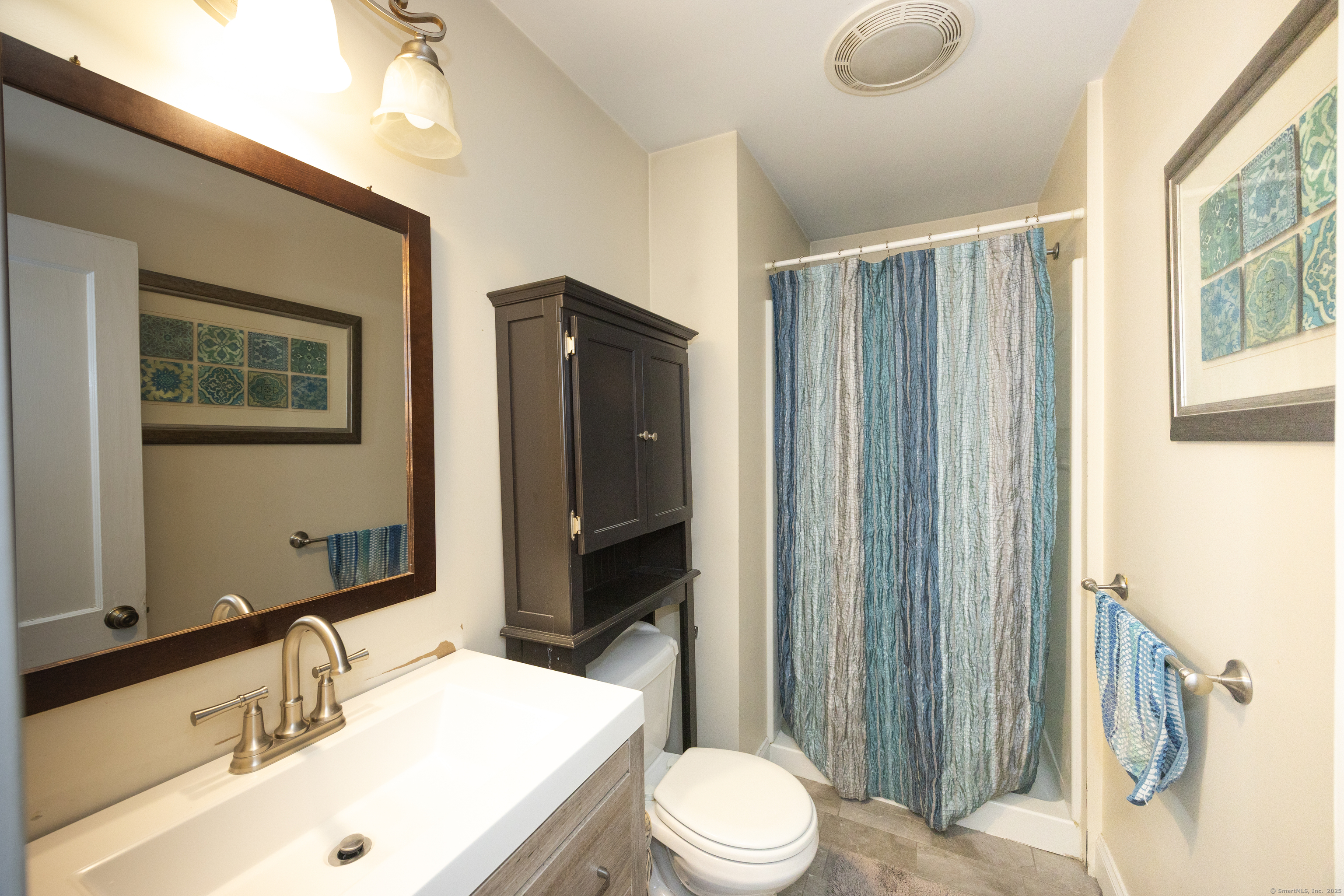 456 Painter, West Haven, Connecticut 06516
