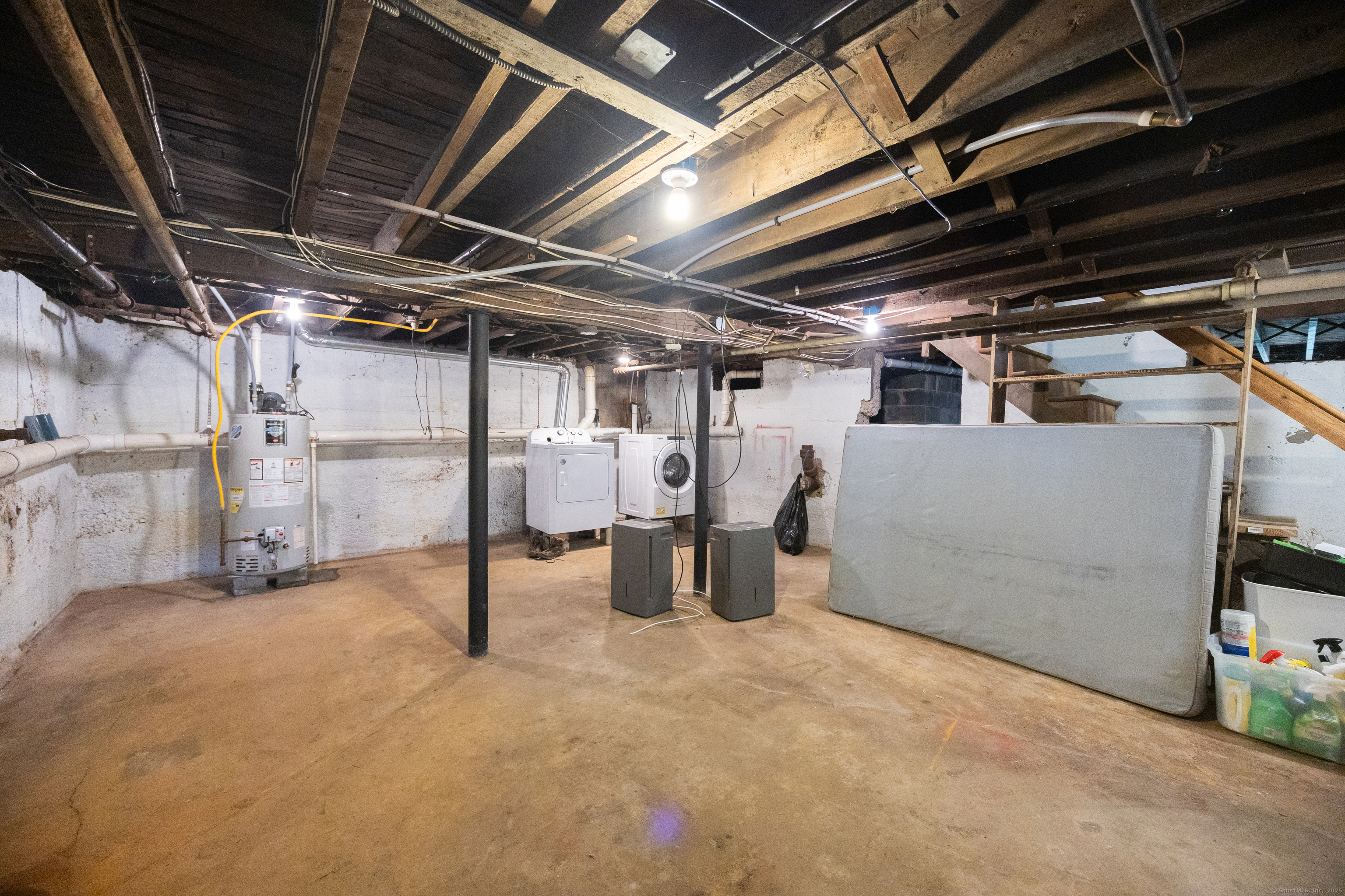 456 Painter, West Haven, Connecticut 06516