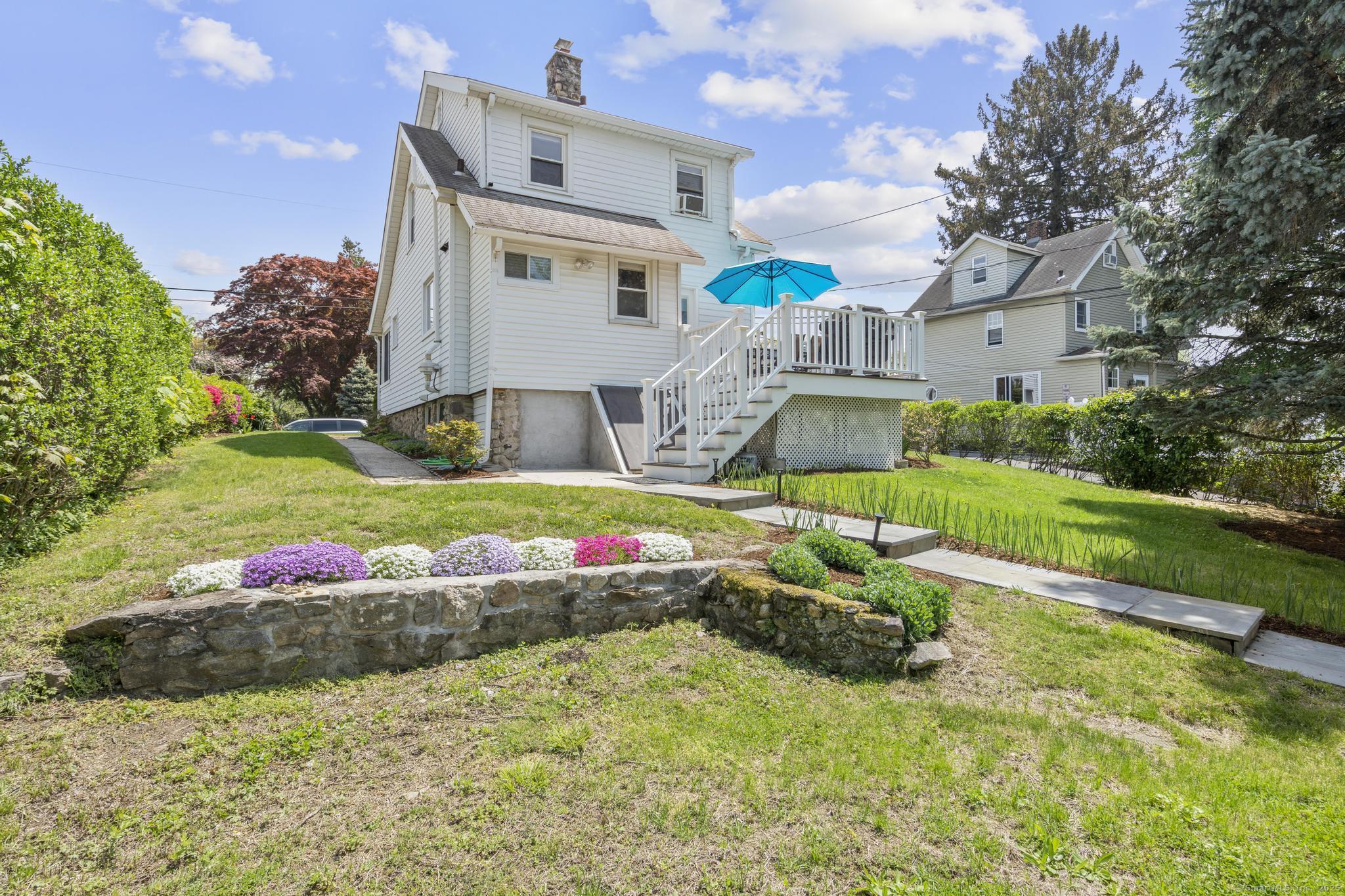 83 Center, Stamford, Connecticut 06906