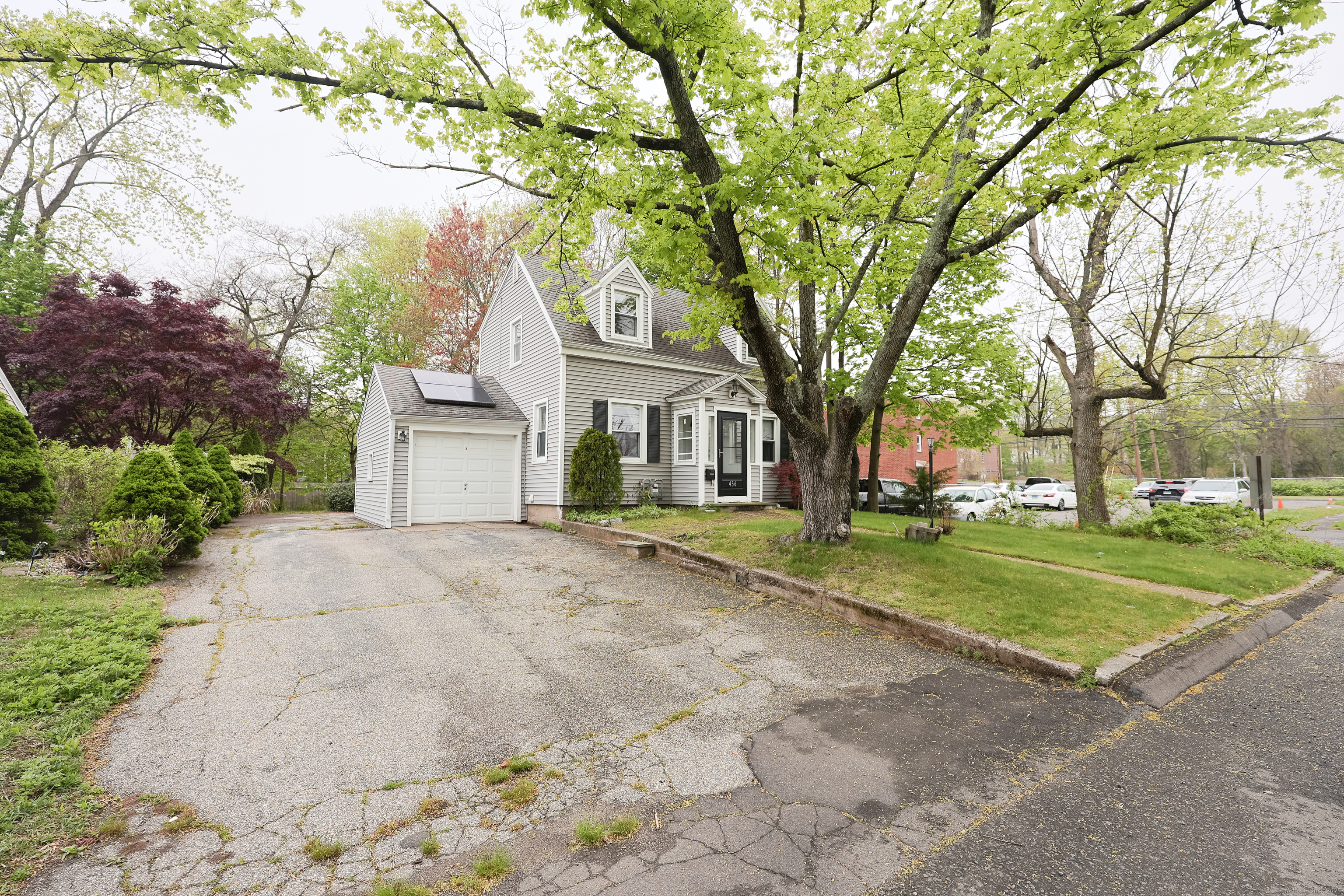 456 Painter, West Haven, Connecticut 06516