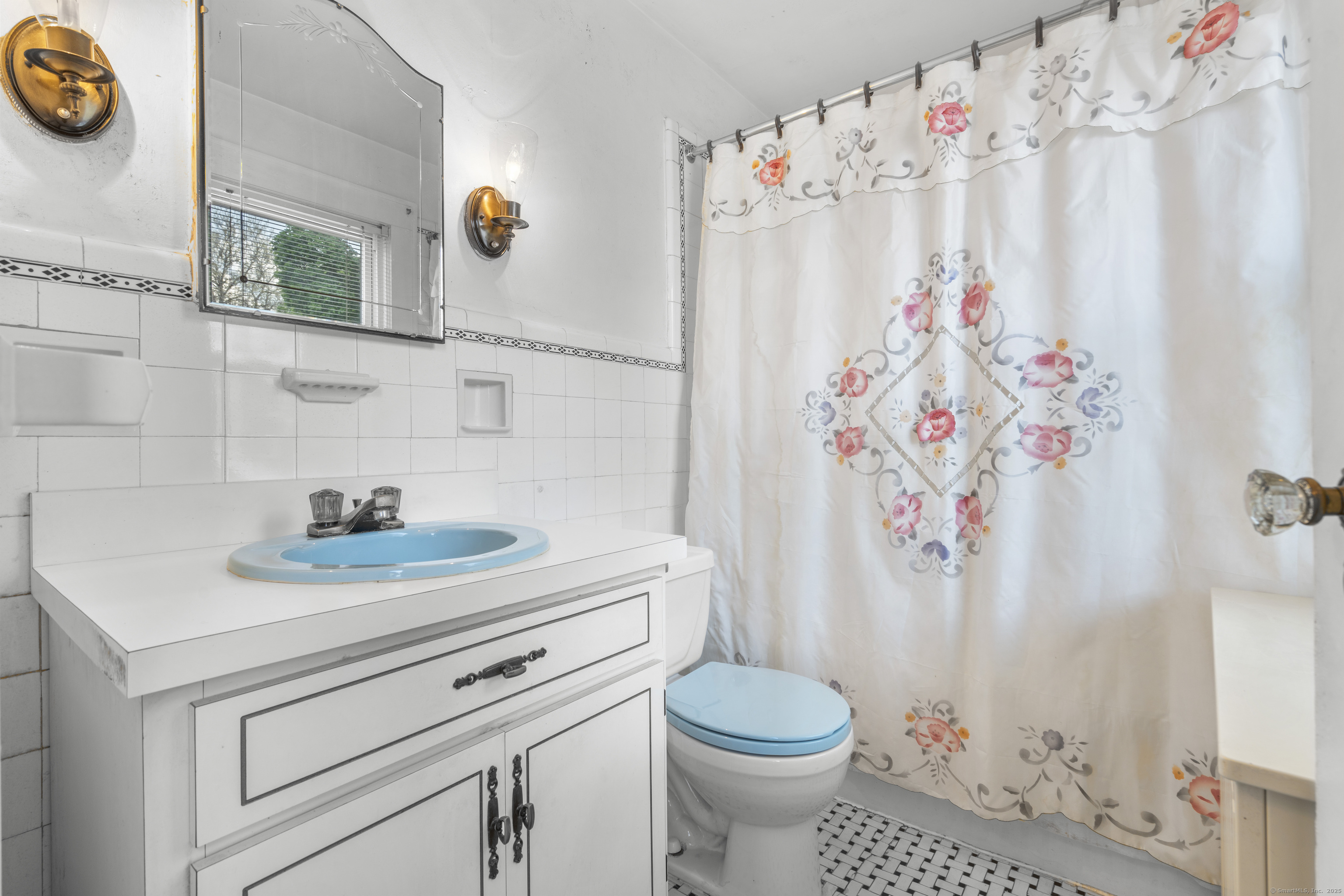 90 Culloden, Stamford, Connecticut 06902