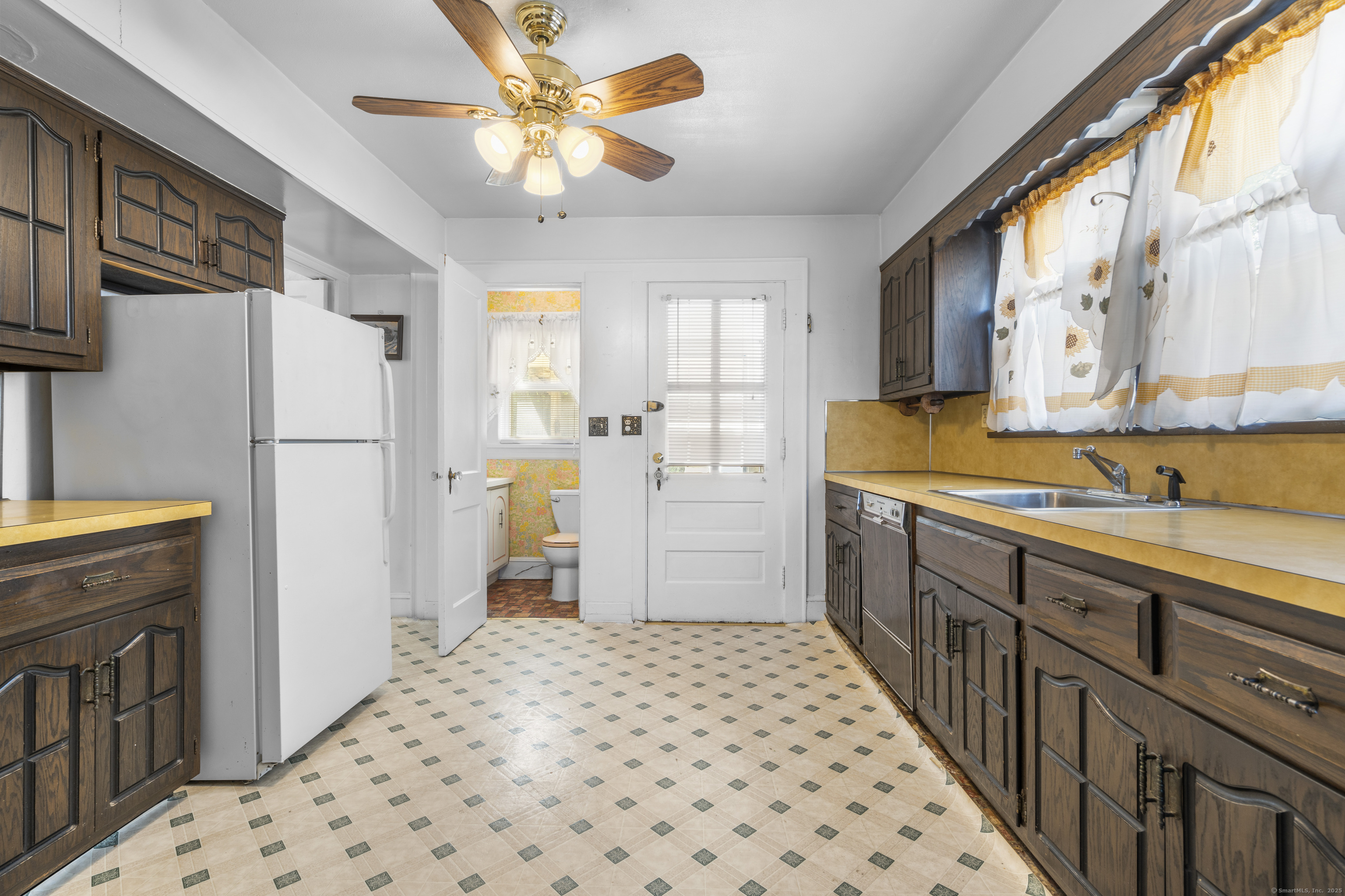 90 Culloden, Stamford, Connecticut 06902