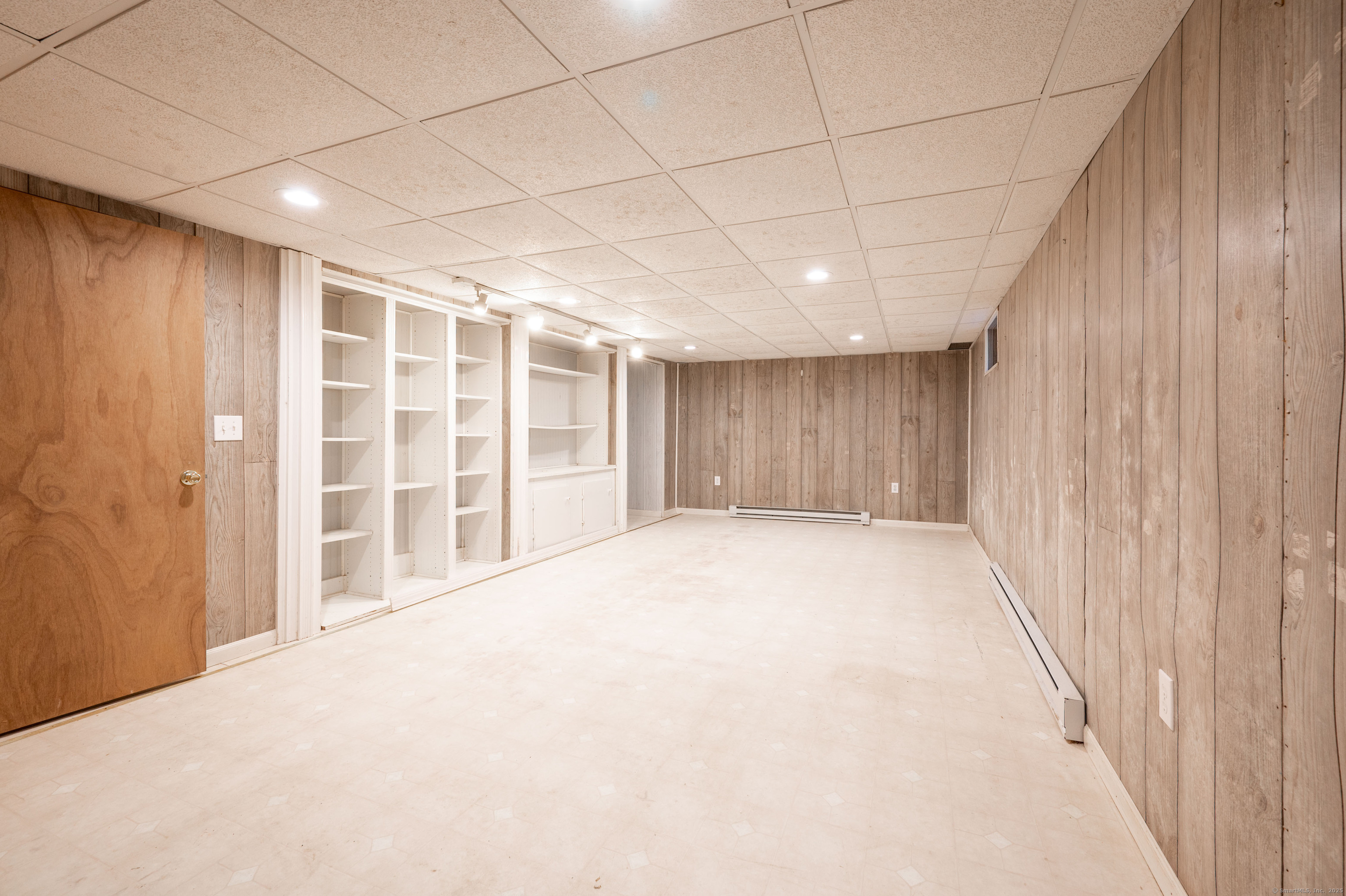 188 Huntingtown, Newtown, Connecticut 06470