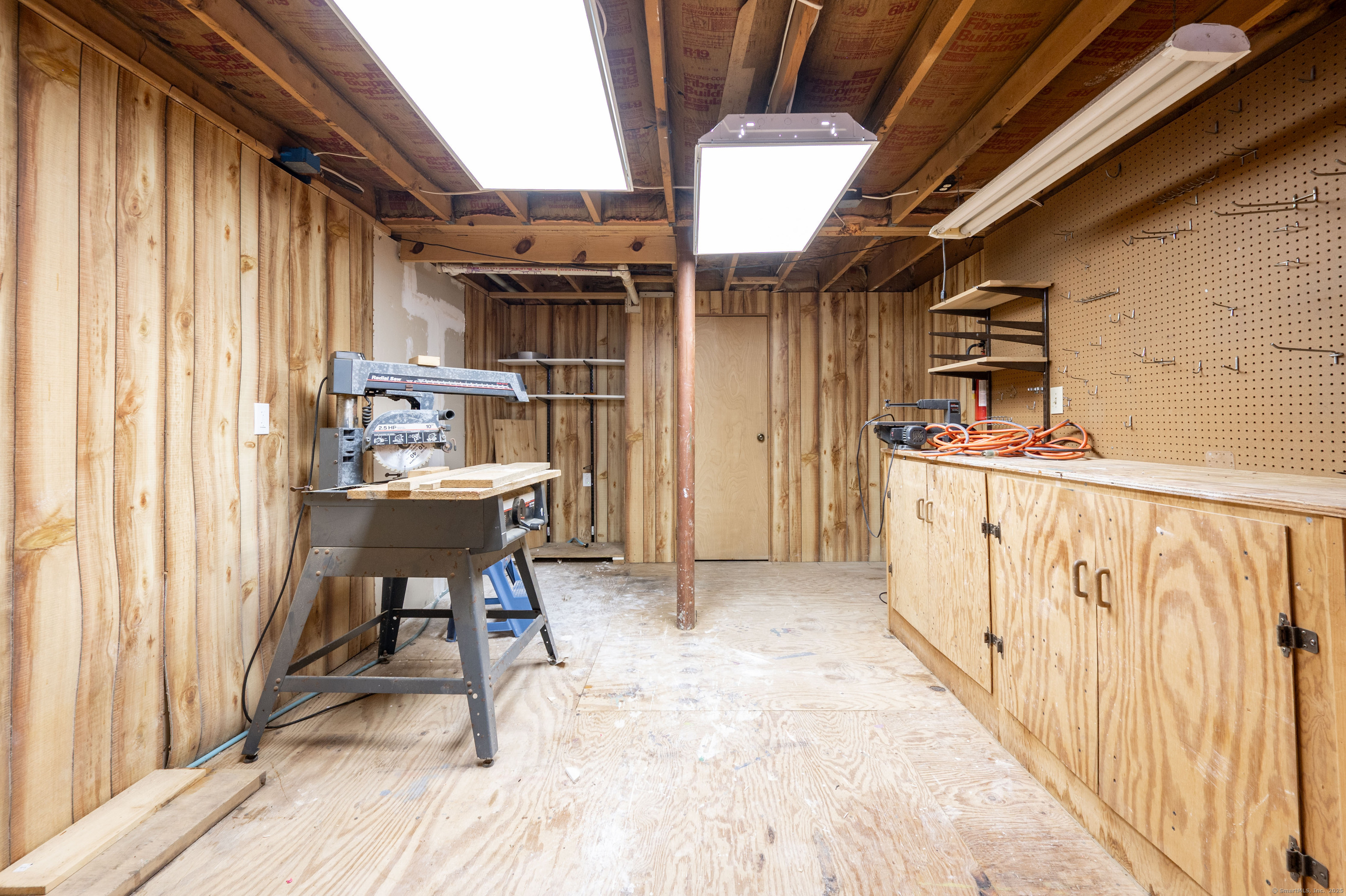 188 Huntingtown, Newtown, Connecticut 06470