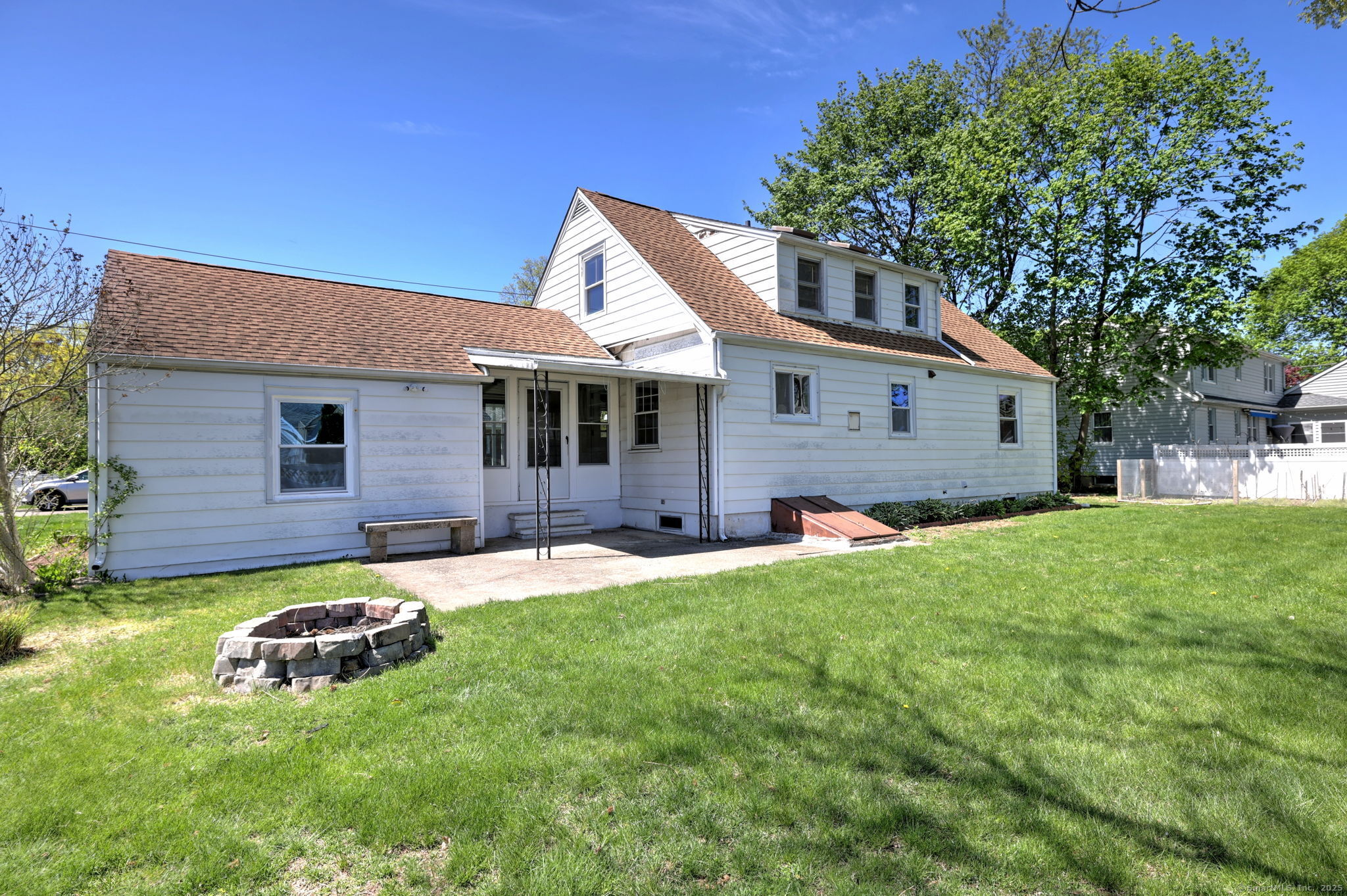 64 Flint, Trumbull, Connecticut 06611