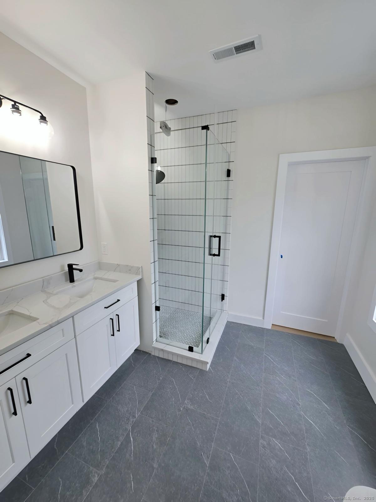 879 Riverside, Fairfield, Connecticut 06824