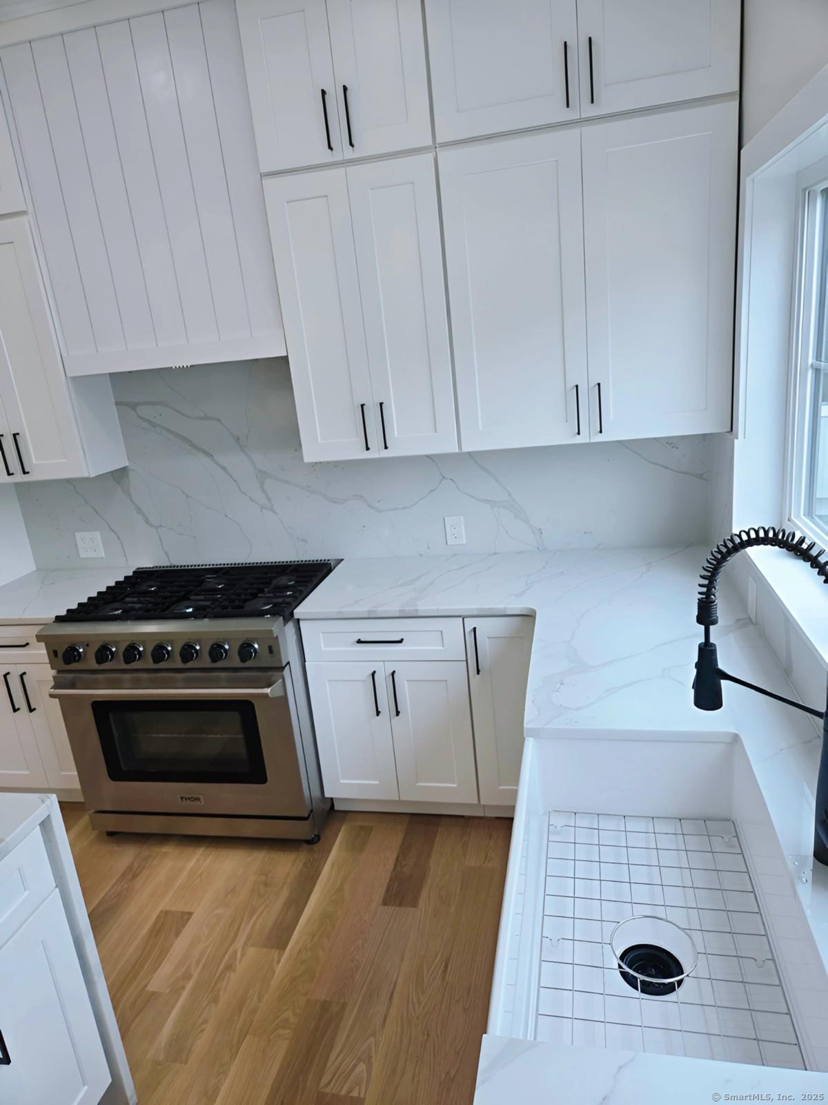 879 Riverside, Fairfield, Connecticut 06824