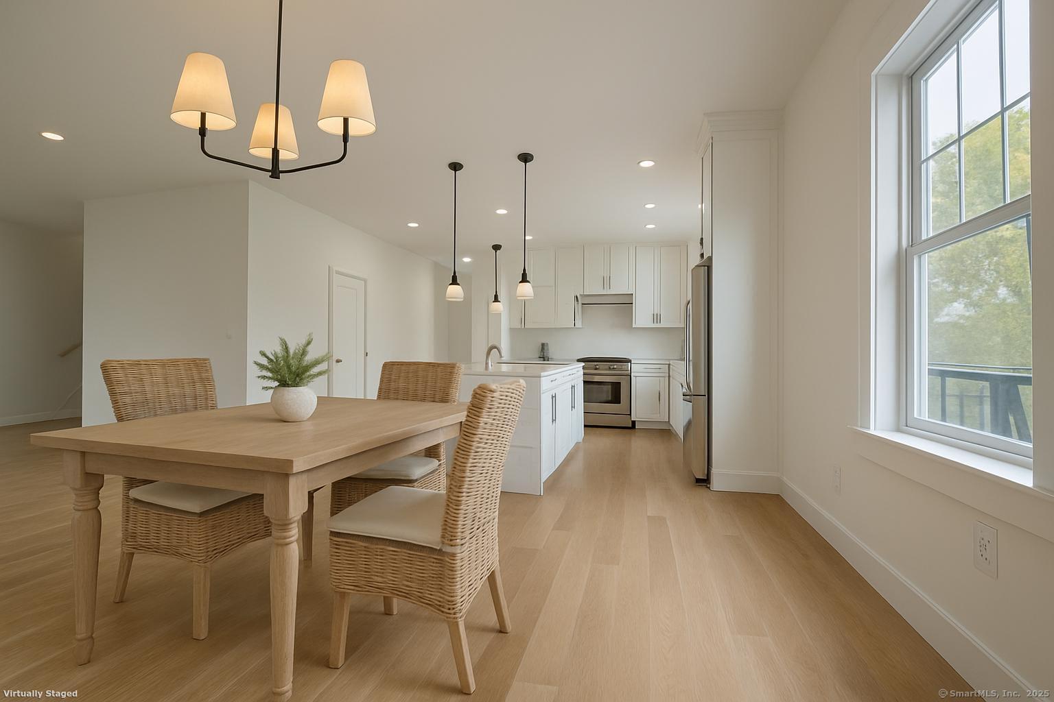 879 Riverside, Fairfield, Connecticut 06824
