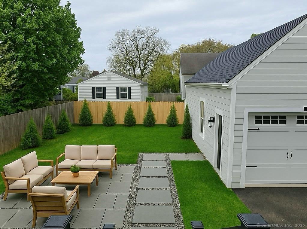 879 Riverside, Fairfield, Connecticut 06824
