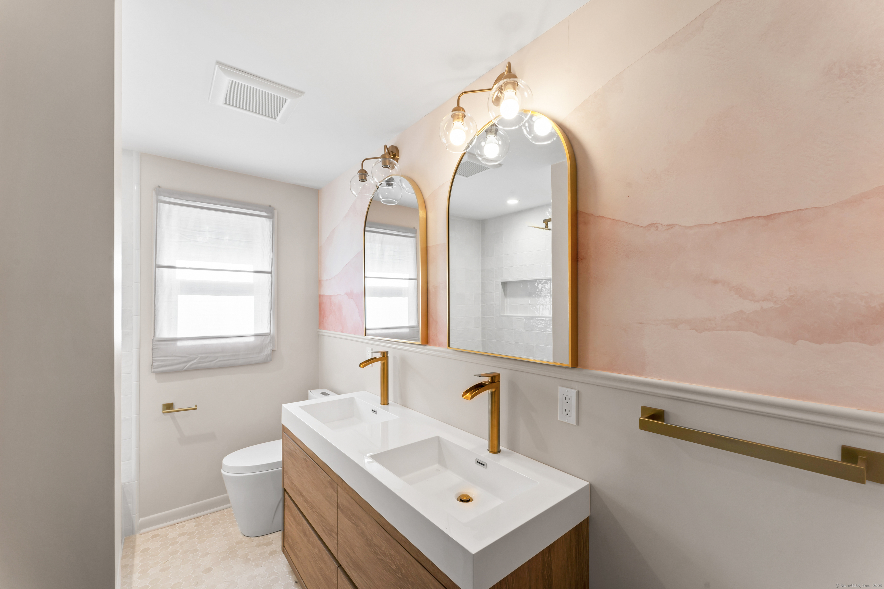 34 Anthony, New Canaan, Connecticut 06840