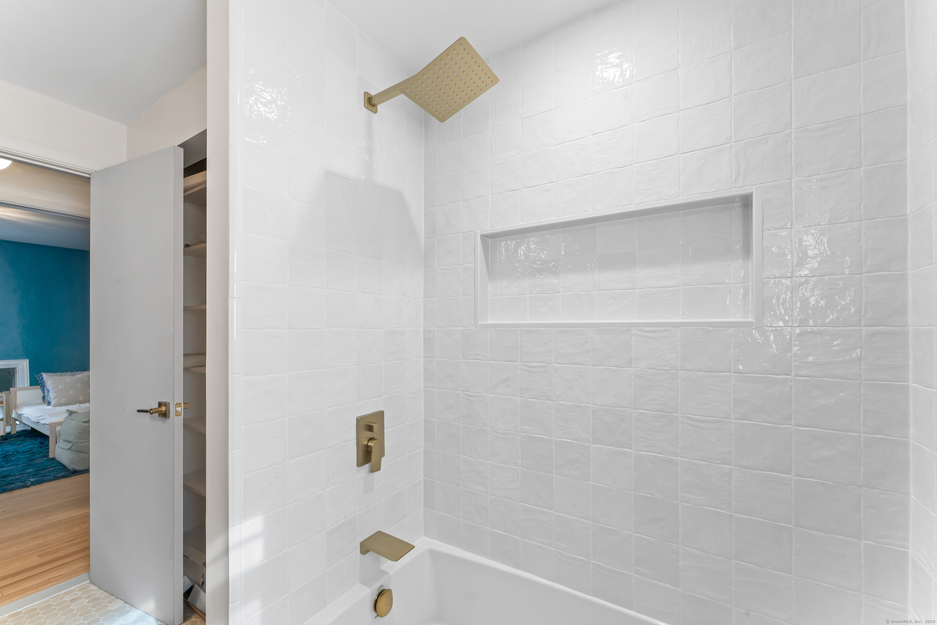 34 Anthony, New Canaan, Connecticut 06840