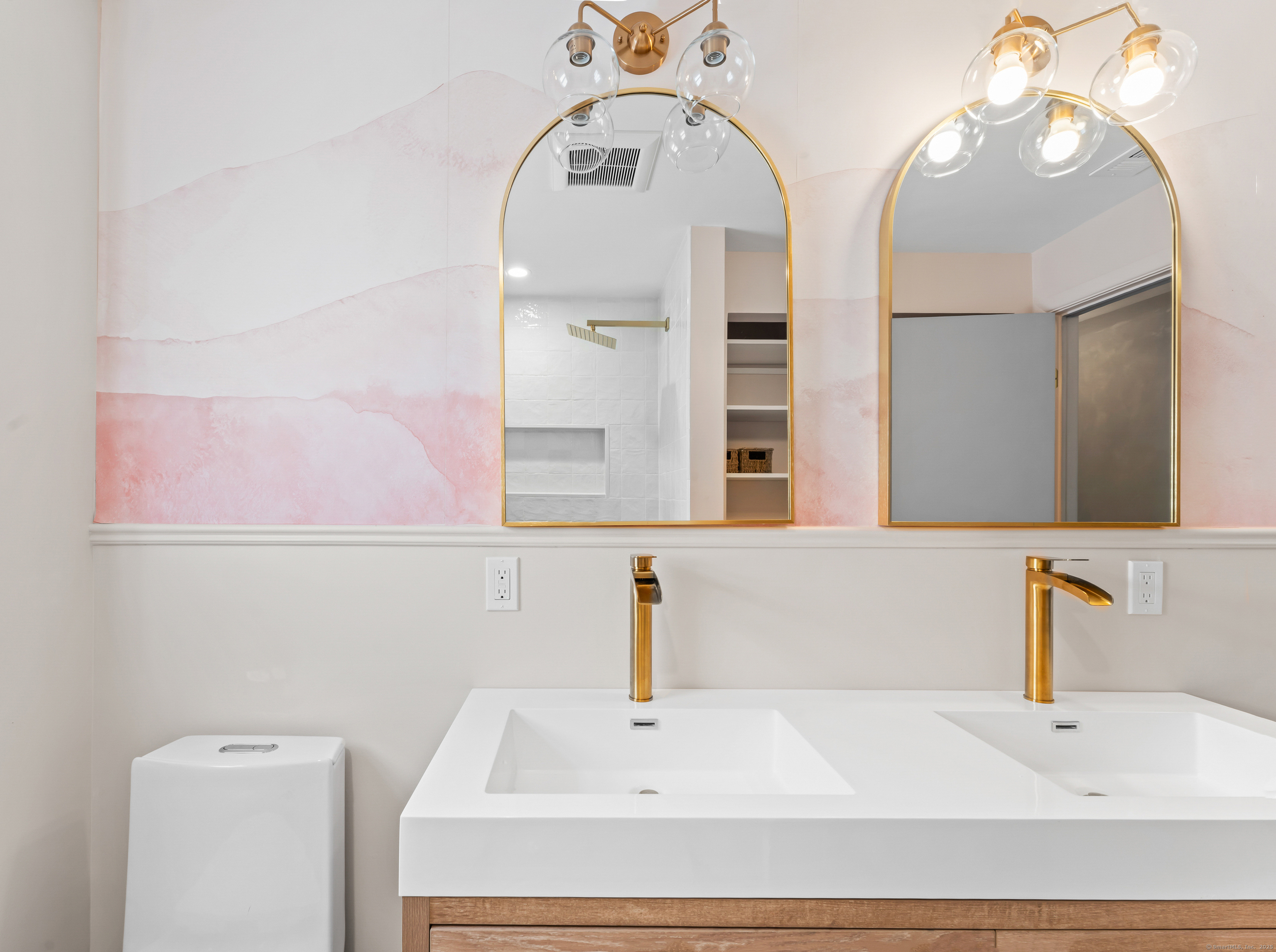 34 Anthony, New Canaan, Connecticut 06840