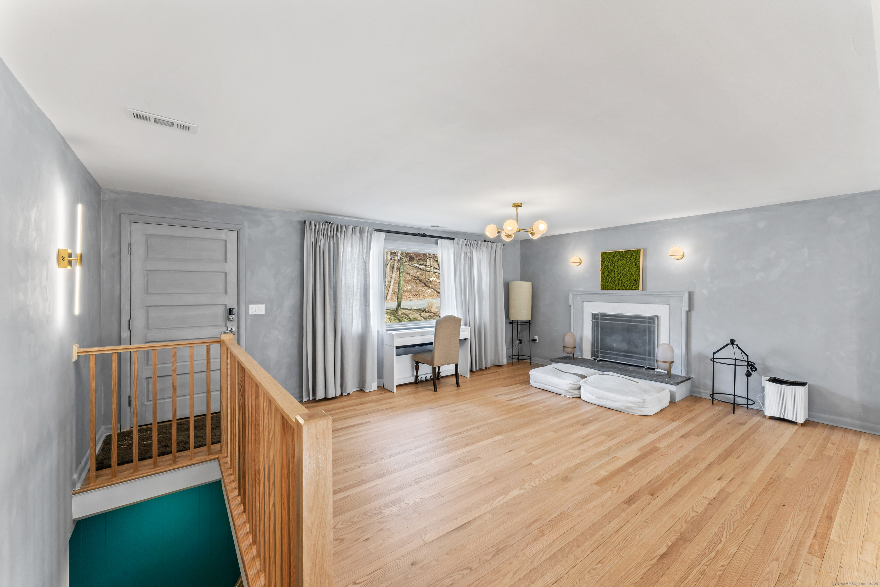 34 Anthony, New Canaan, Connecticut 06840