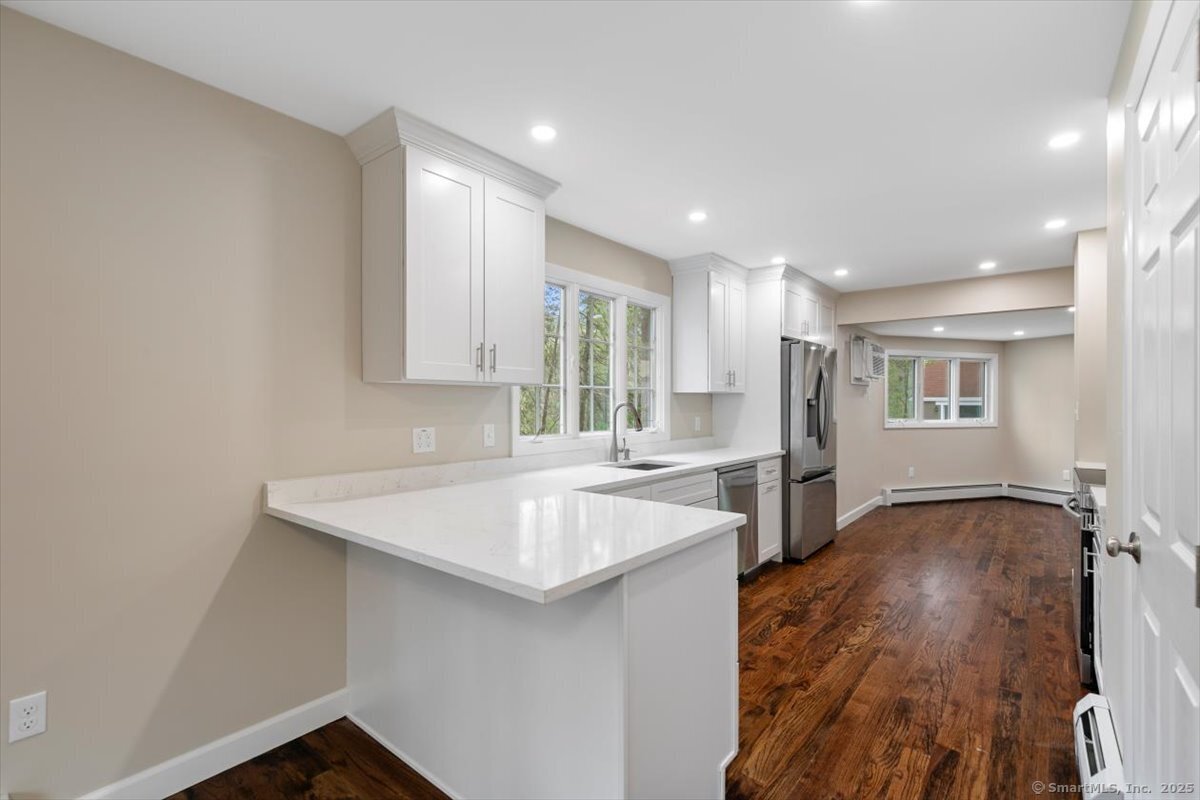 41 Cedarhurst, Milford, Connecticut 06461