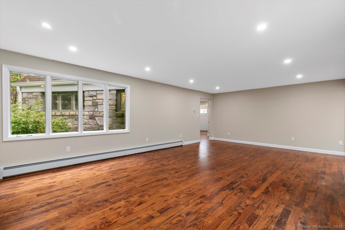 41 Cedarhurst, Milford, Connecticut 06461
