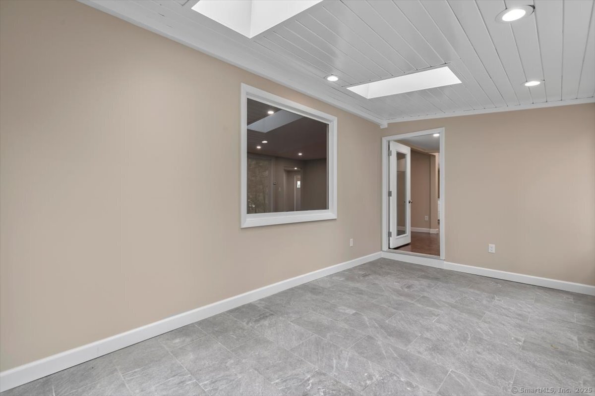 41 Cedarhurst, Milford, Connecticut 06461