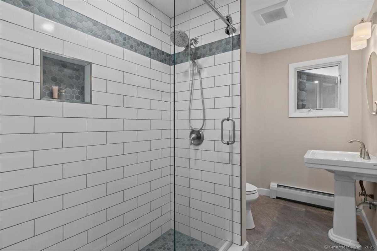 41 Cedarhurst, Milford, Connecticut 06461