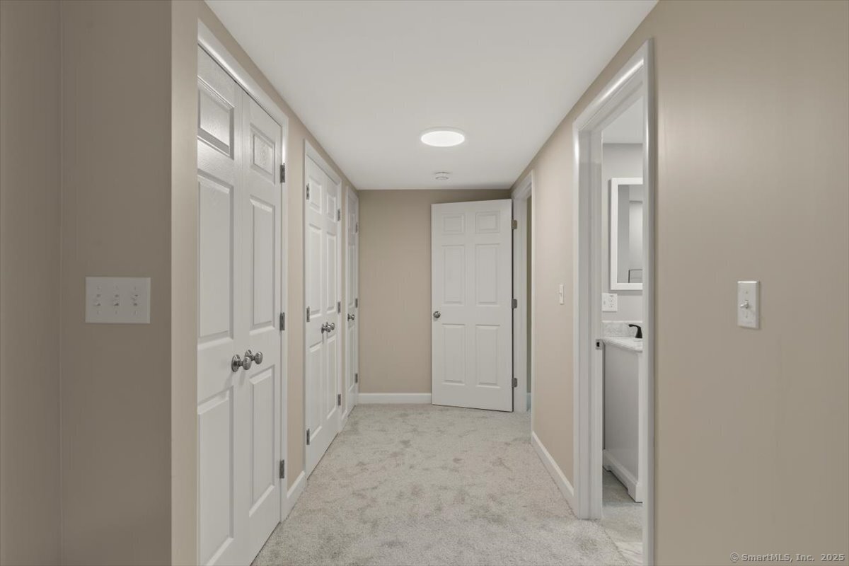41 Cedarhurst, Milford, Connecticut 06461
