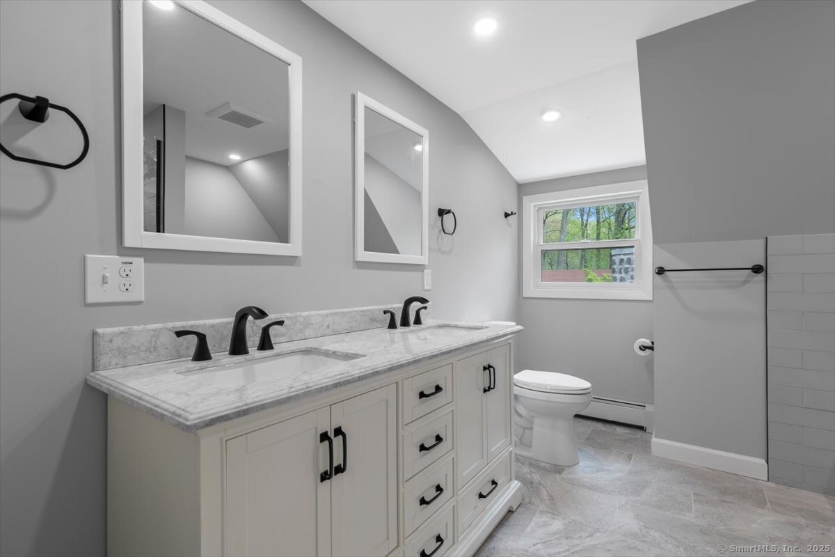 41 Cedarhurst, Milford, Connecticut 06461