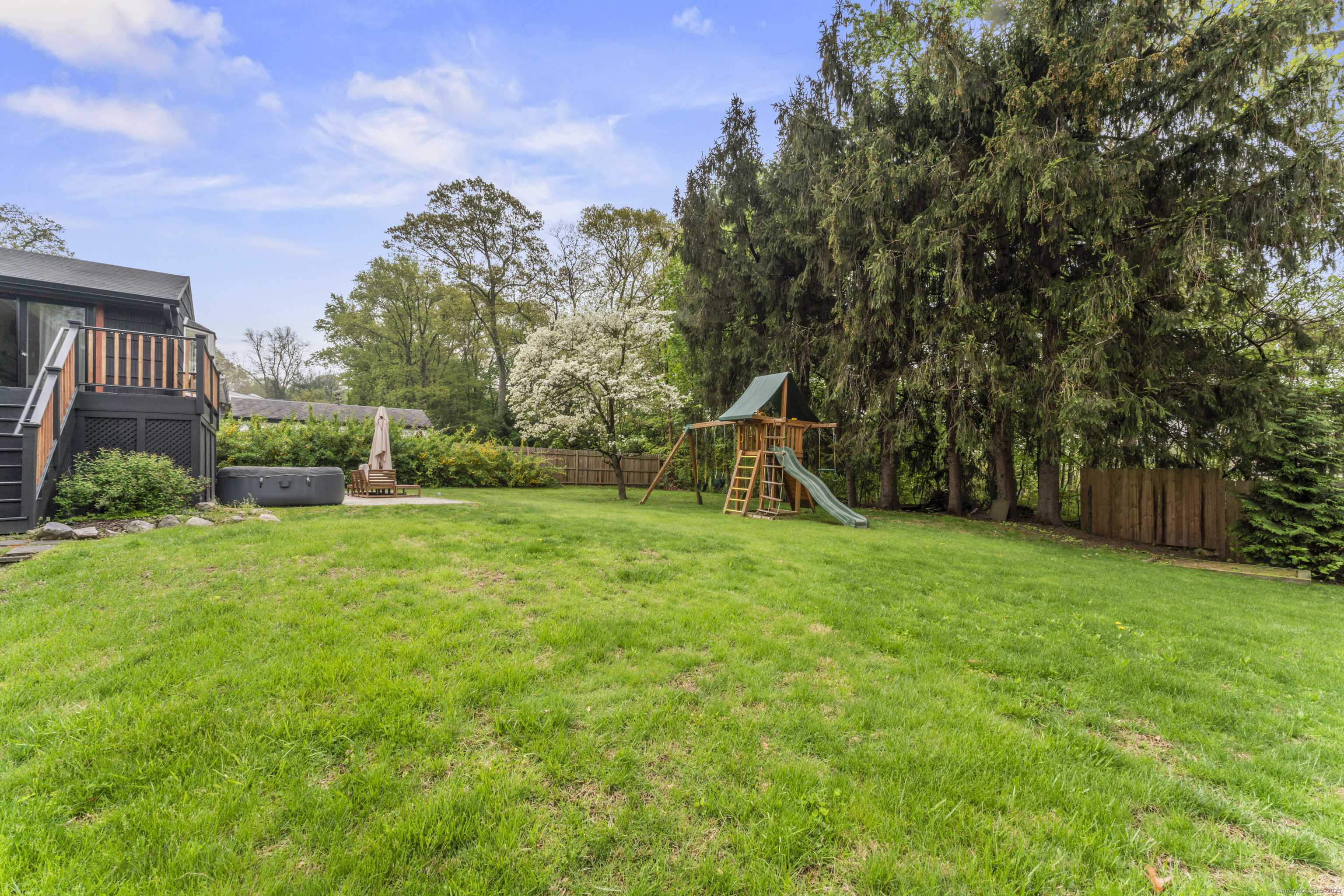 34 Anthony, New Canaan, Connecticut 06840
