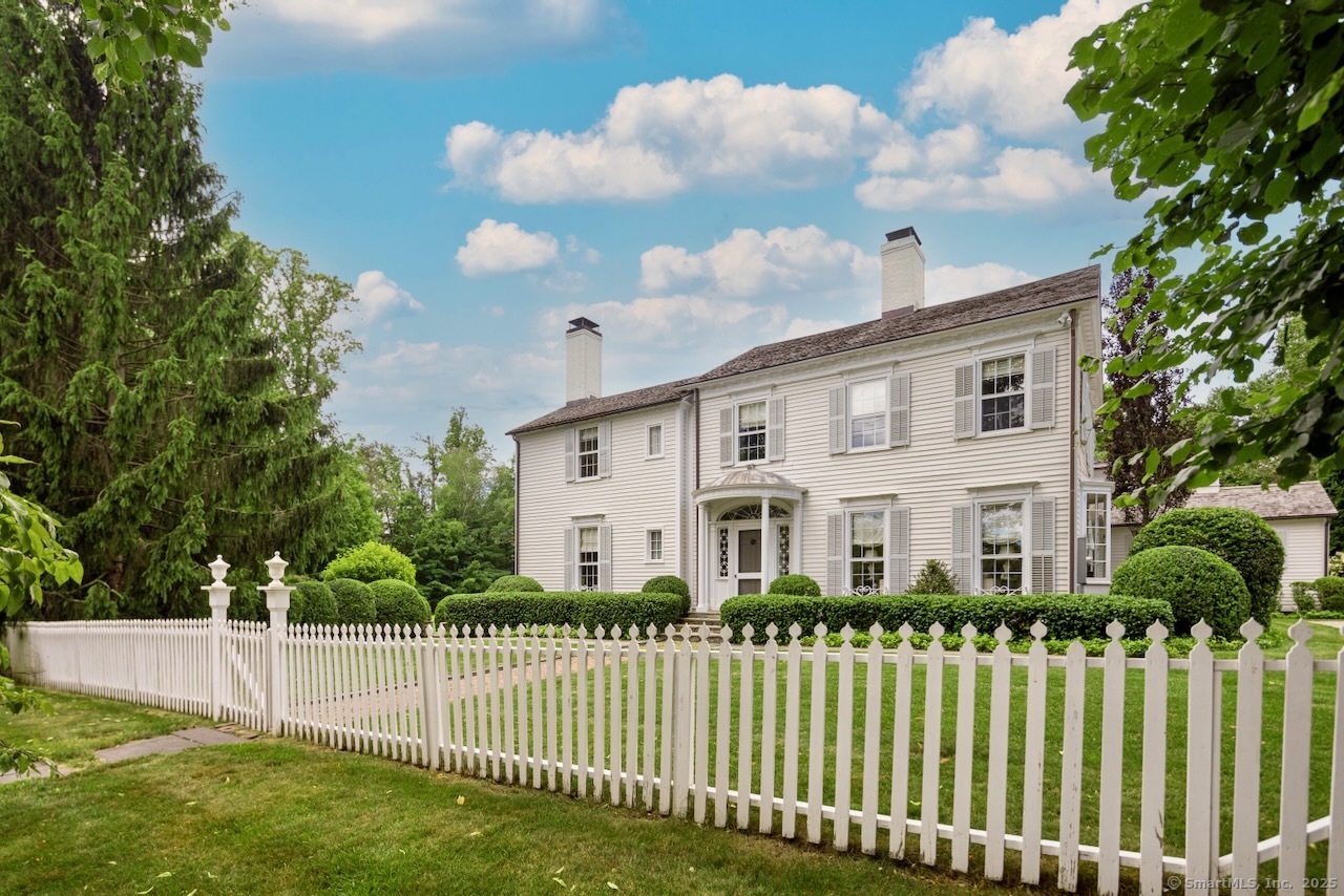 3113 Bronson, Fairfield, Connecticut 06824