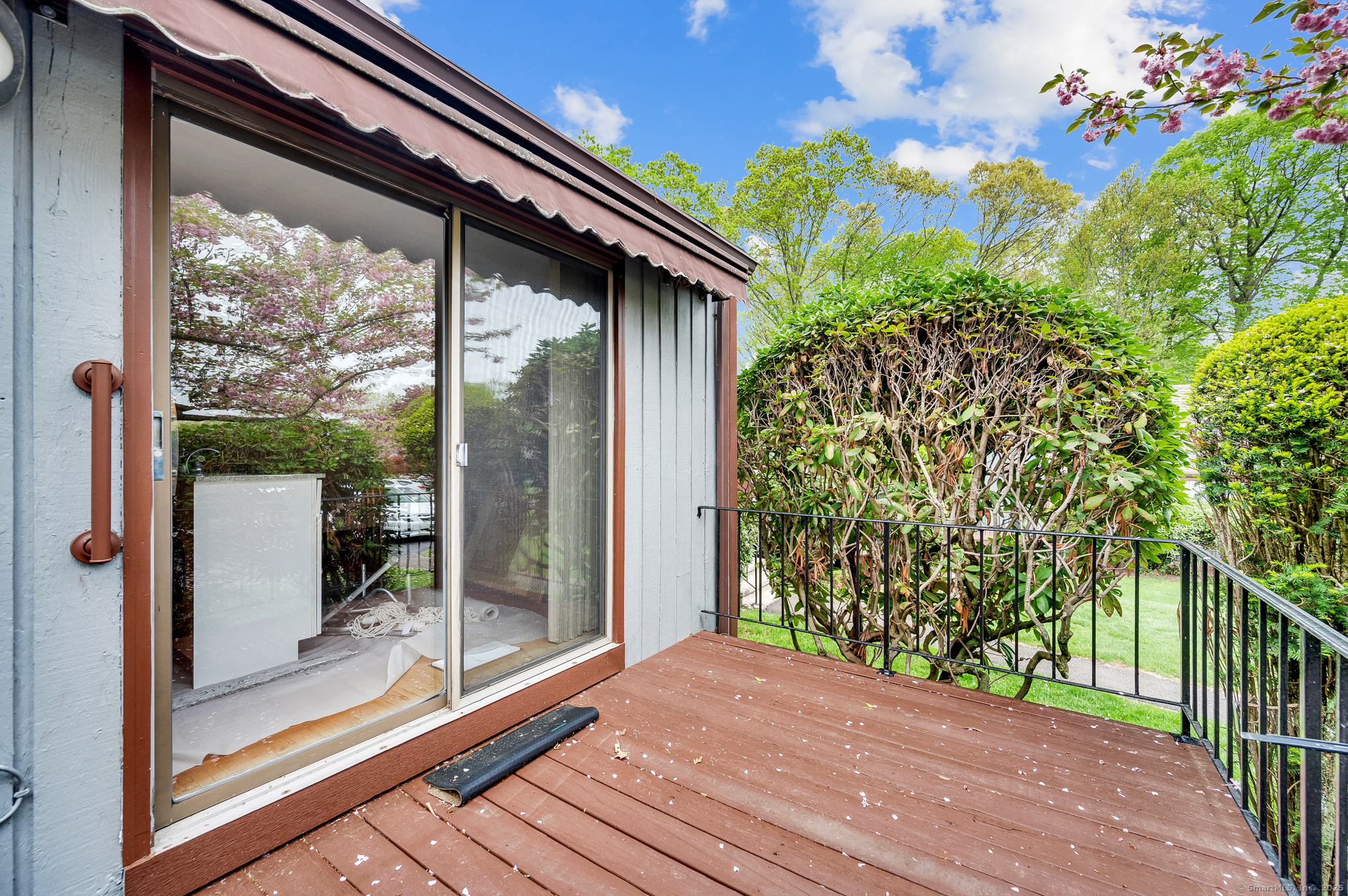17 Shepard Hill, Hamden, Connecticut 06514