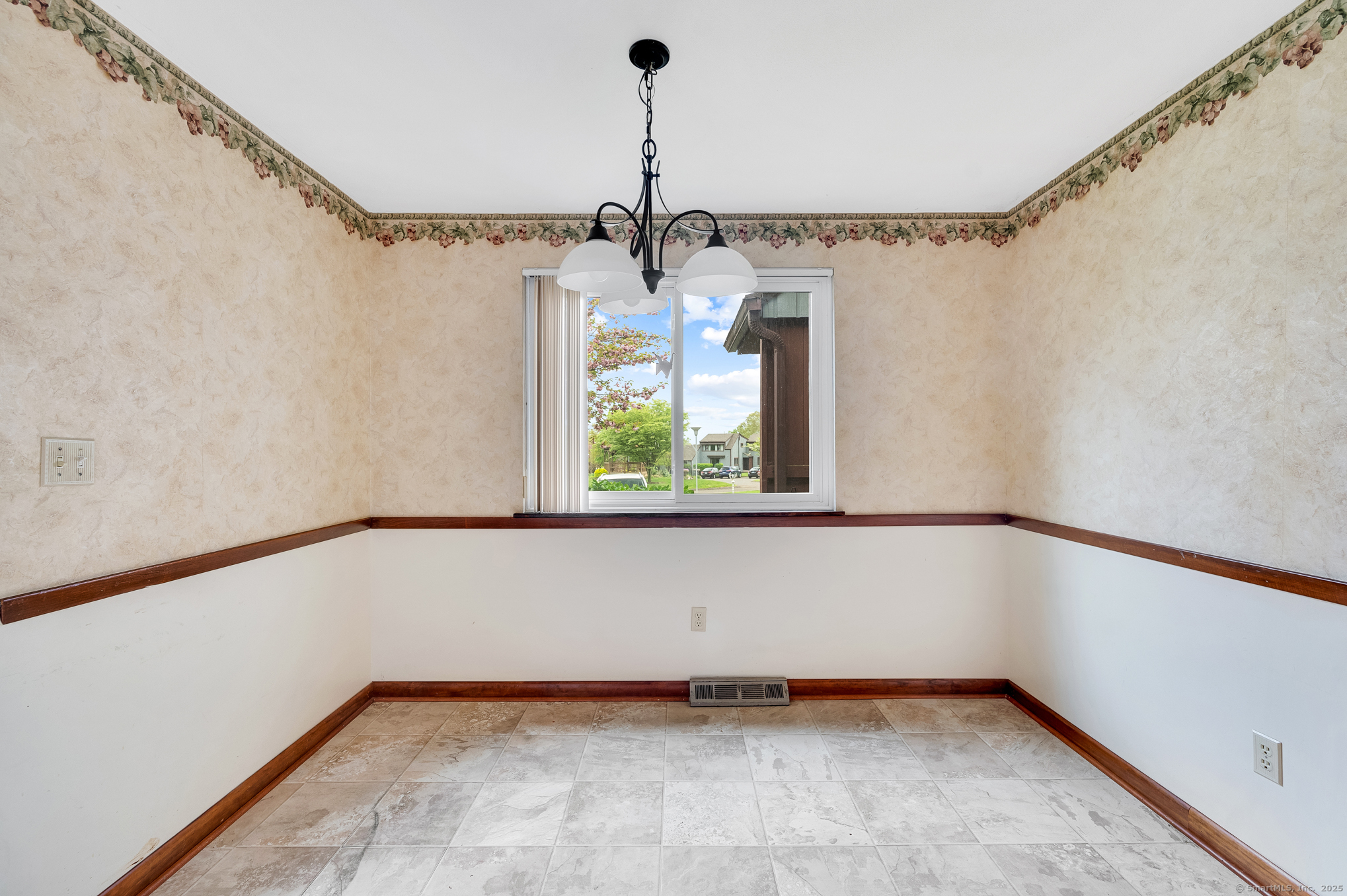 17 Shepard Hill, Hamden, Connecticut 06514