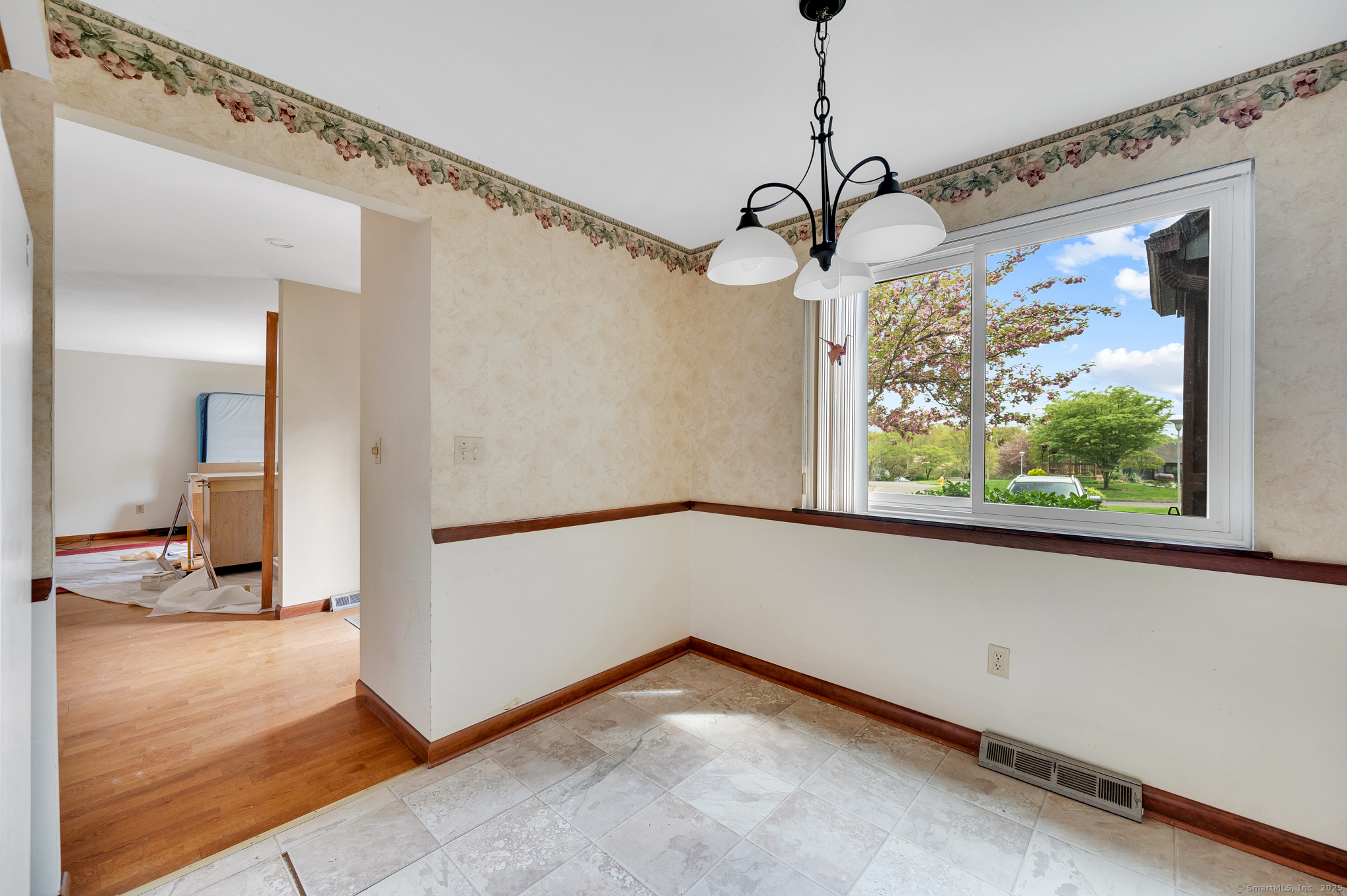 17 Shepard Hill, Hamden, Connecticut 06514