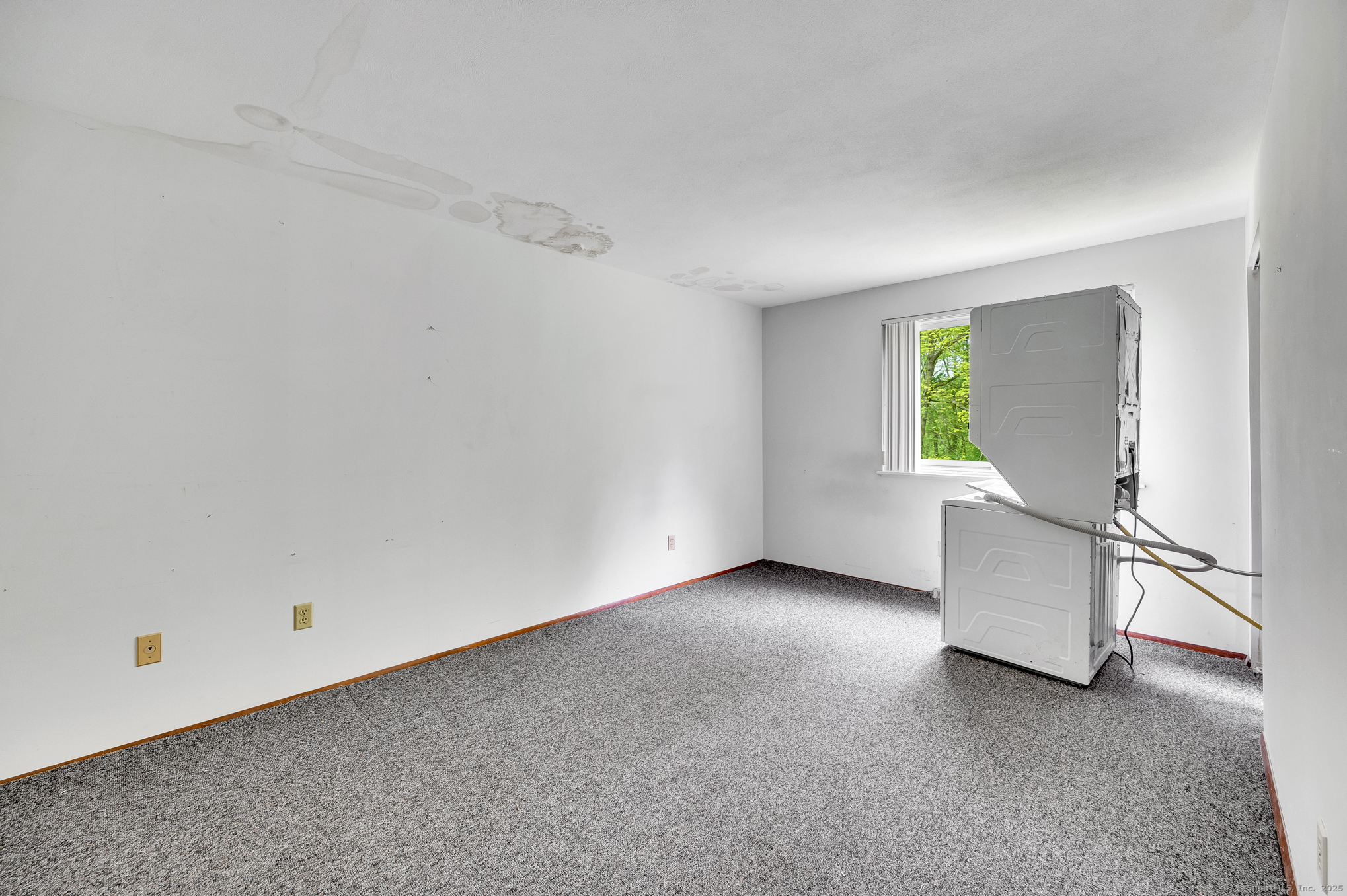 17 Shepard Hill, Hamden, Connecticut 06514