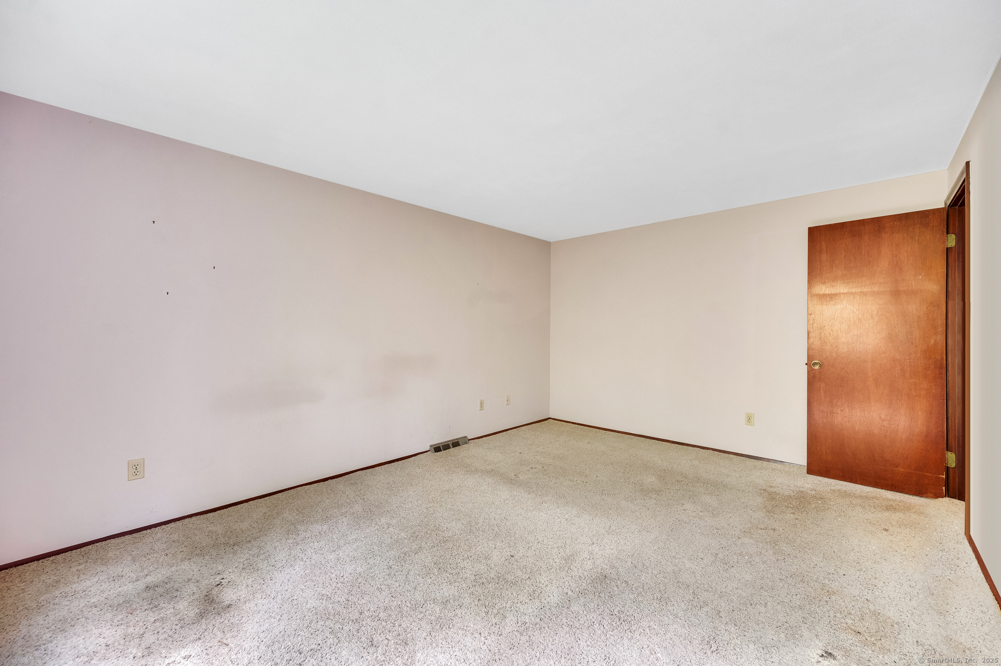 17 Shepard Hill, Hamden, Connecticut 06514