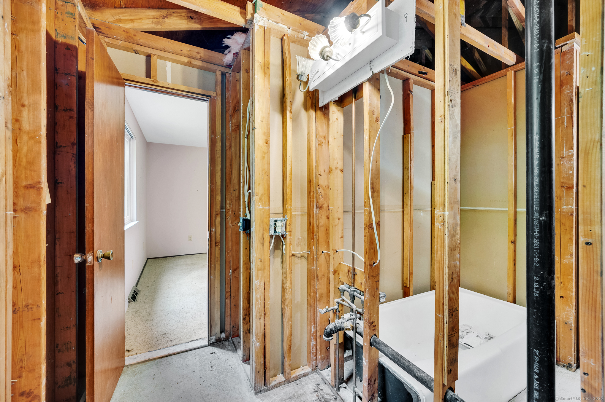 17 Shepard Hill, Hamden, Connecticut 06514