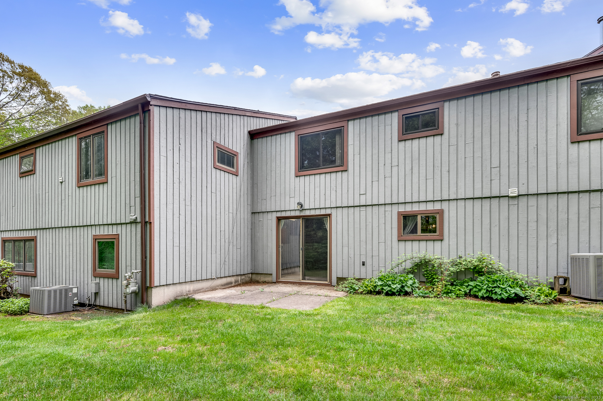 17 Shepard Hill, Hamden, Connecticut 06514