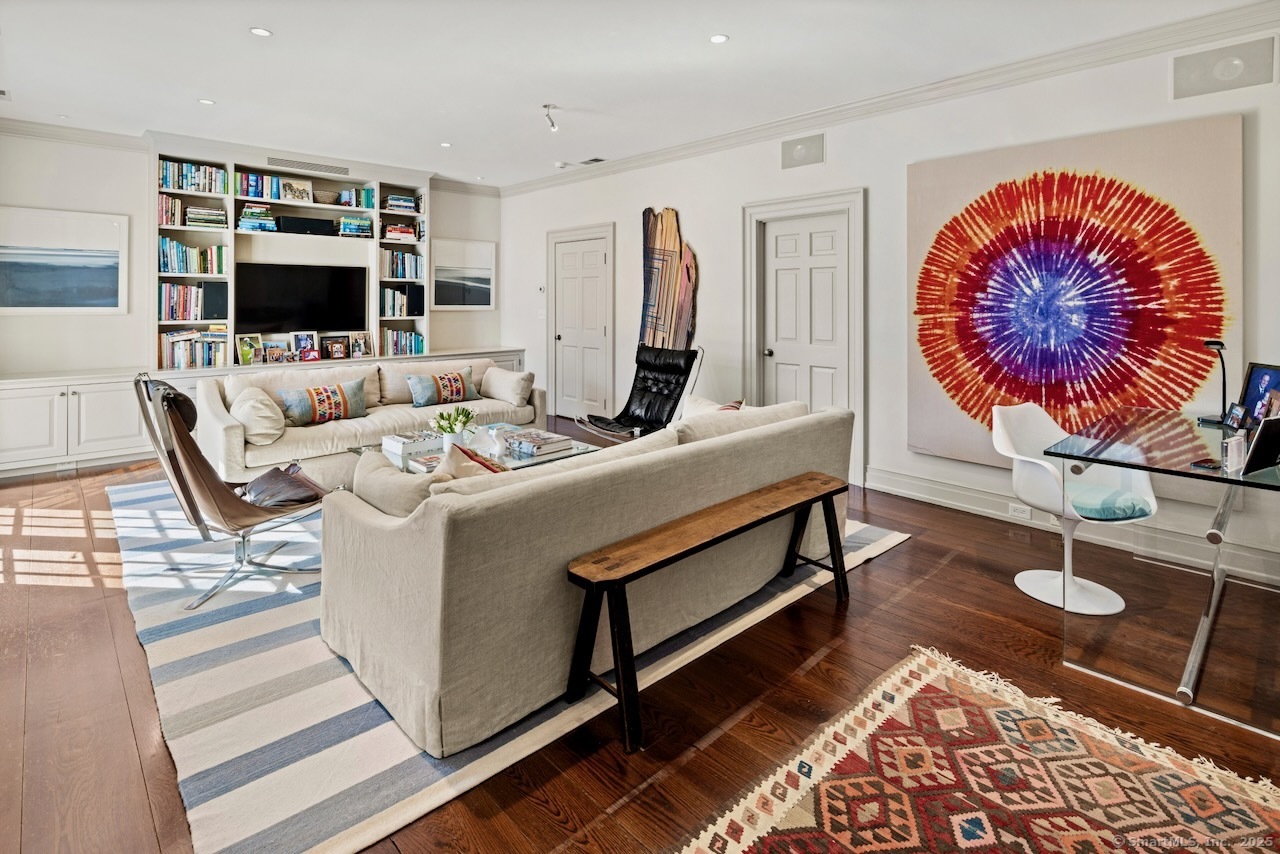 3113 Bronson, Fairfield, Connecticut 06824