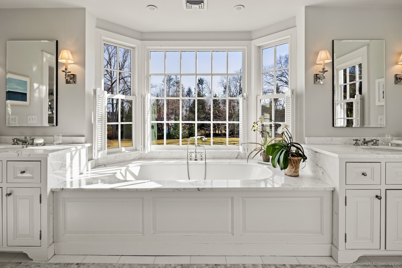 3113 Bronson, Fairfield, Connecticut 06824