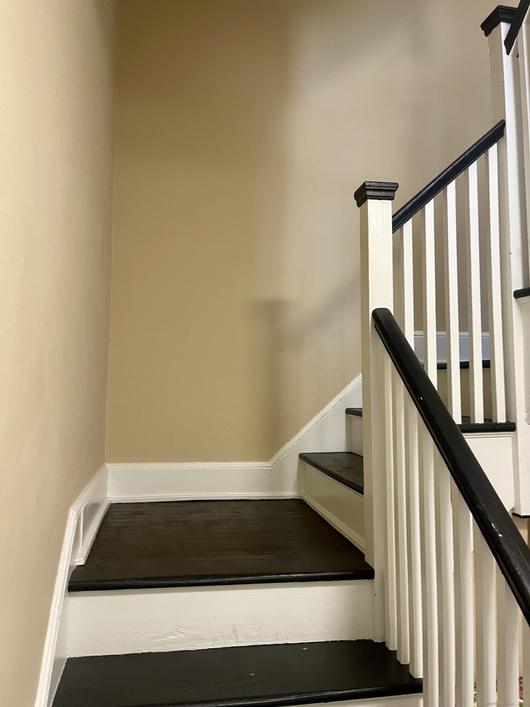 26 Rowsley, Bridgeport, Connecticut 06605