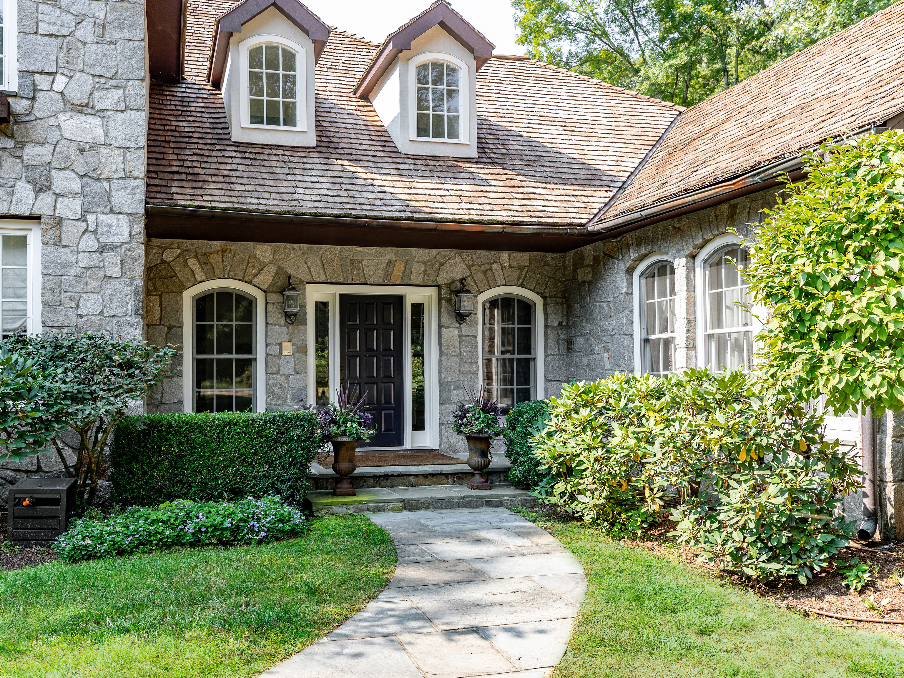 16 Sentry Hill, Roxbury, Connecticut 06783
