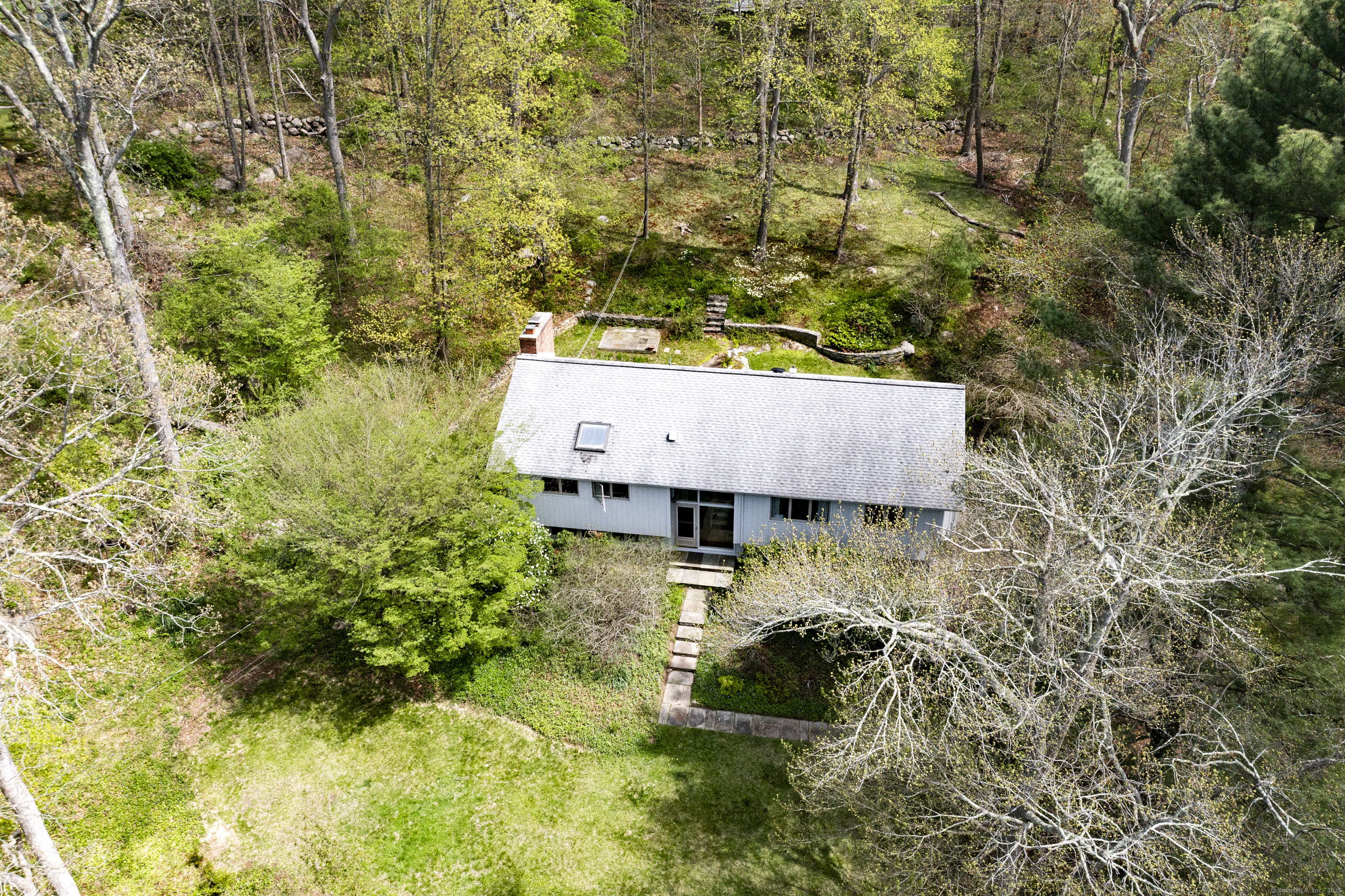 102 Colonial, Guilford, Connecticut 06437