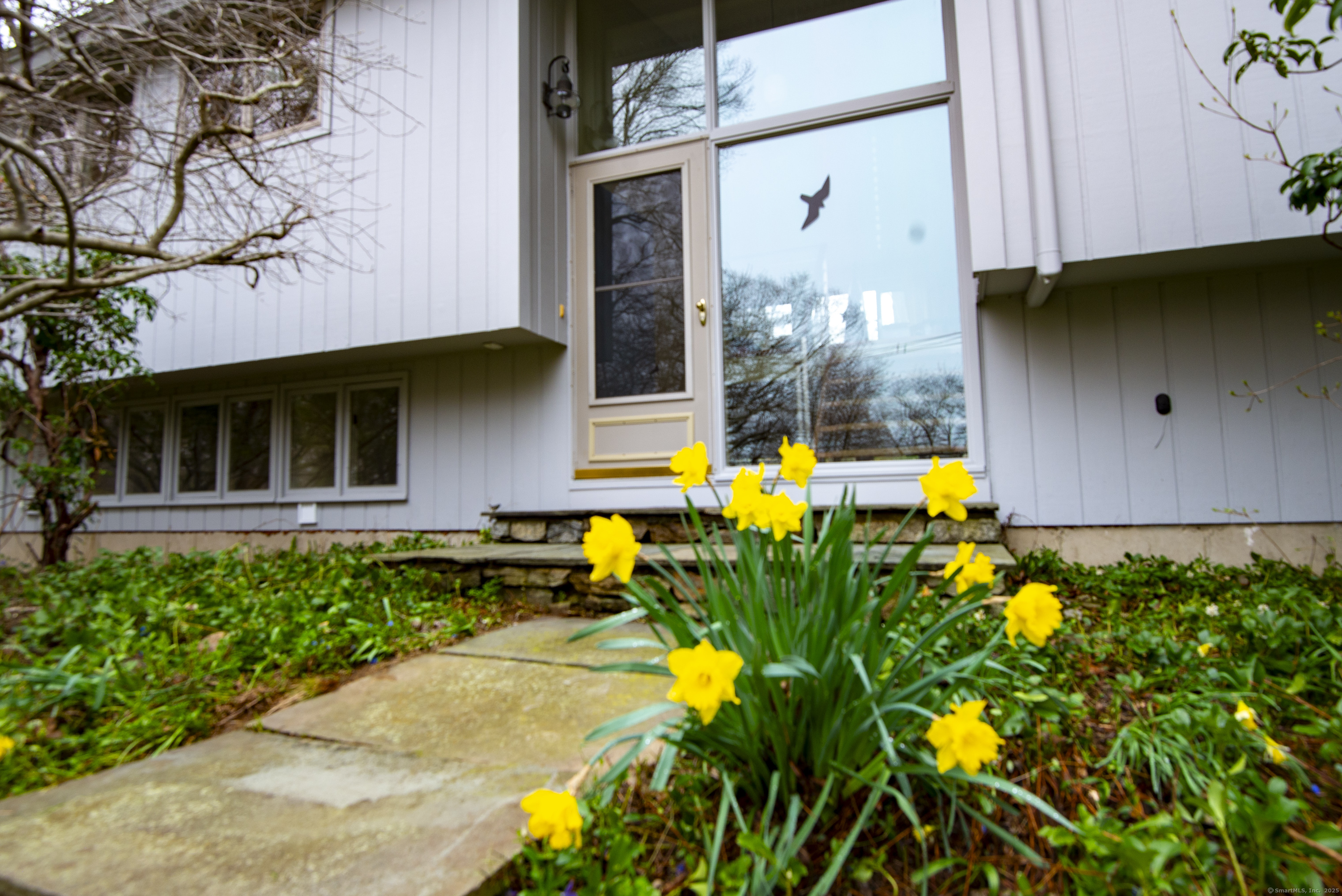 102 Colonial, Guilford, Connecticut 06437