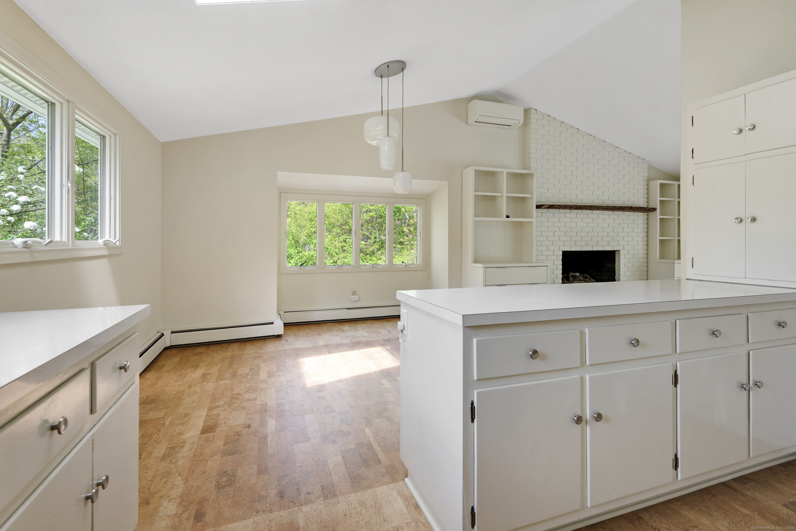 102 Colonial, Guilford, Connecticut 06437
