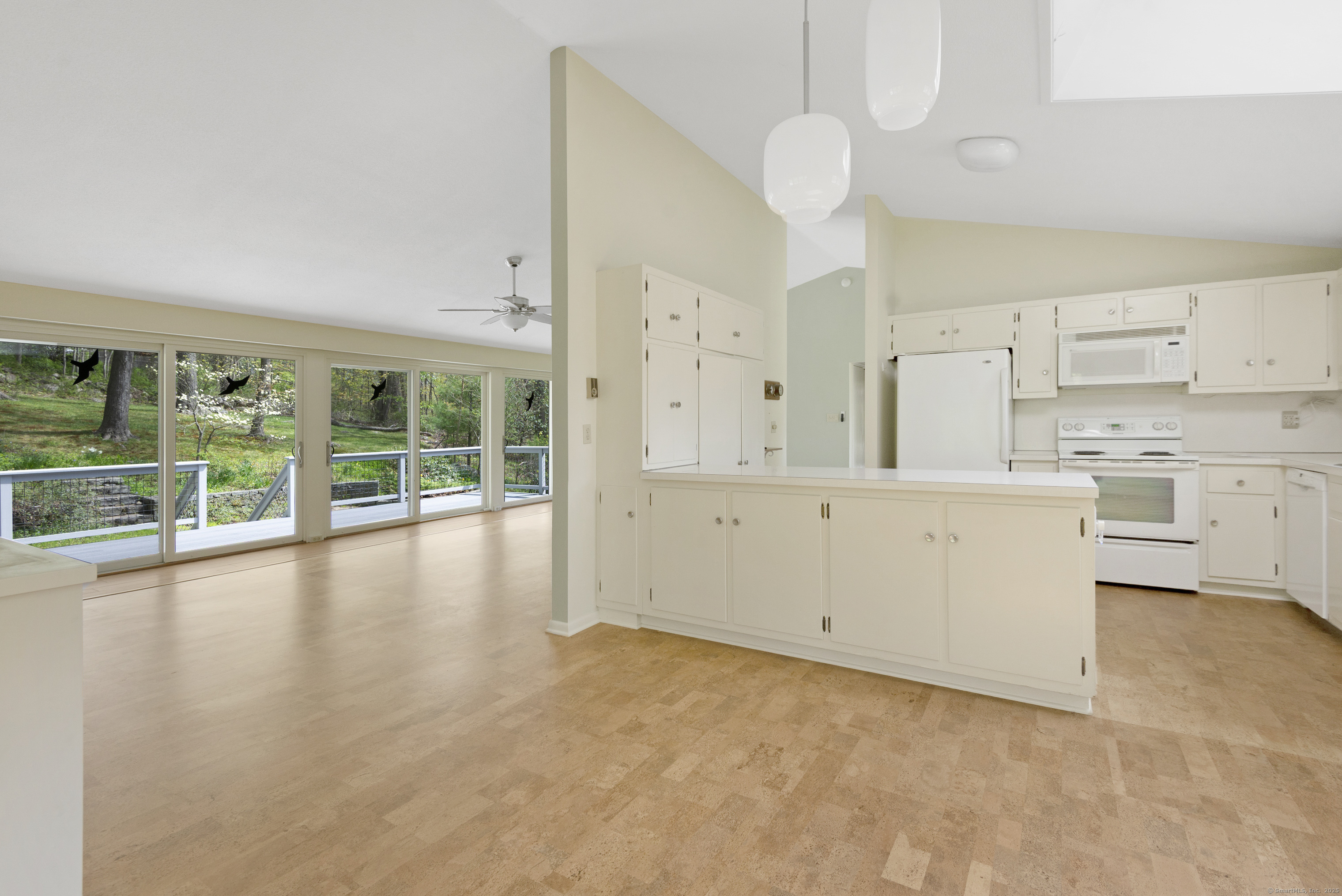 102 Colonial, Guilford, Connecticut 06437