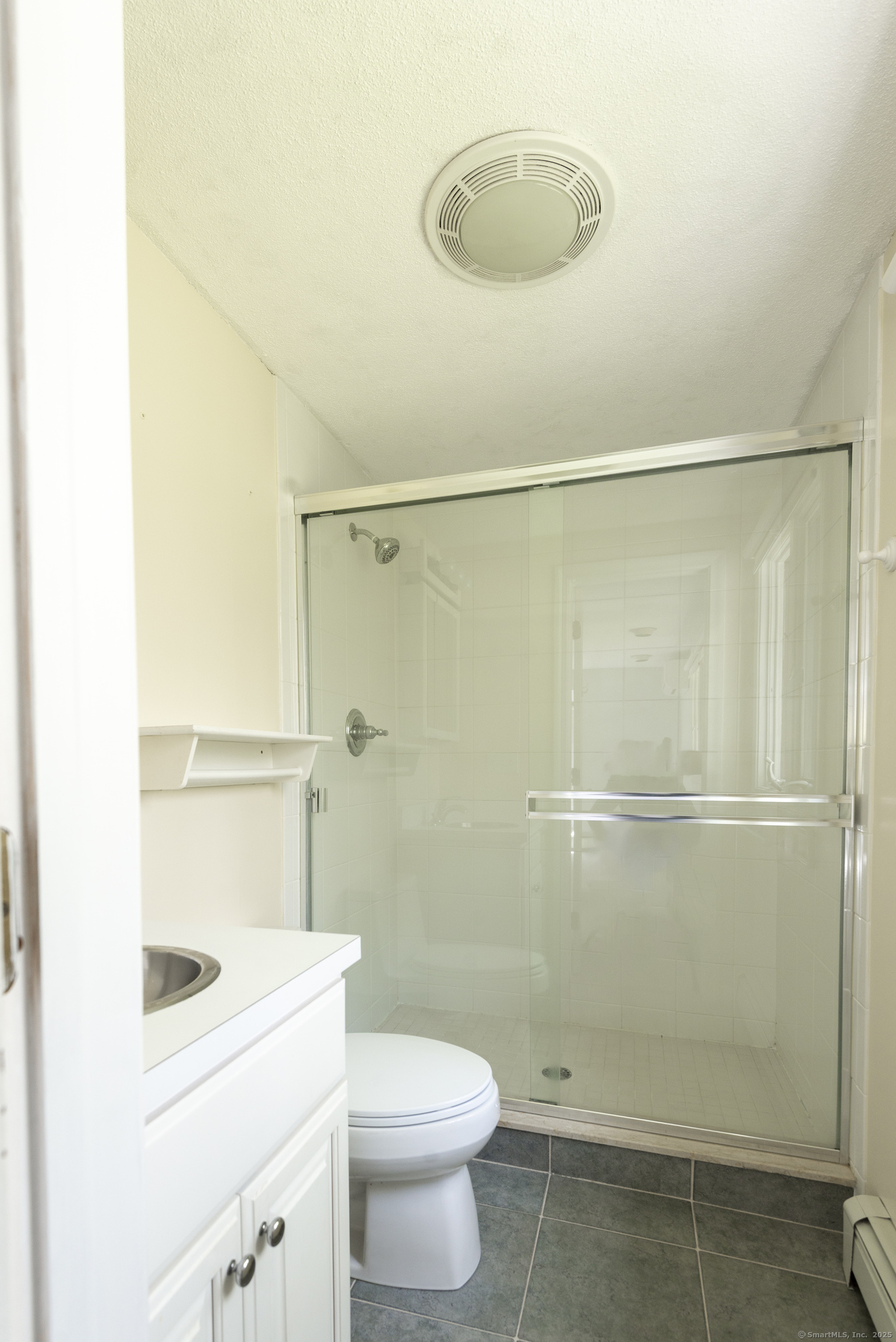 102 Colonial, Guilford, Connecticut 06437