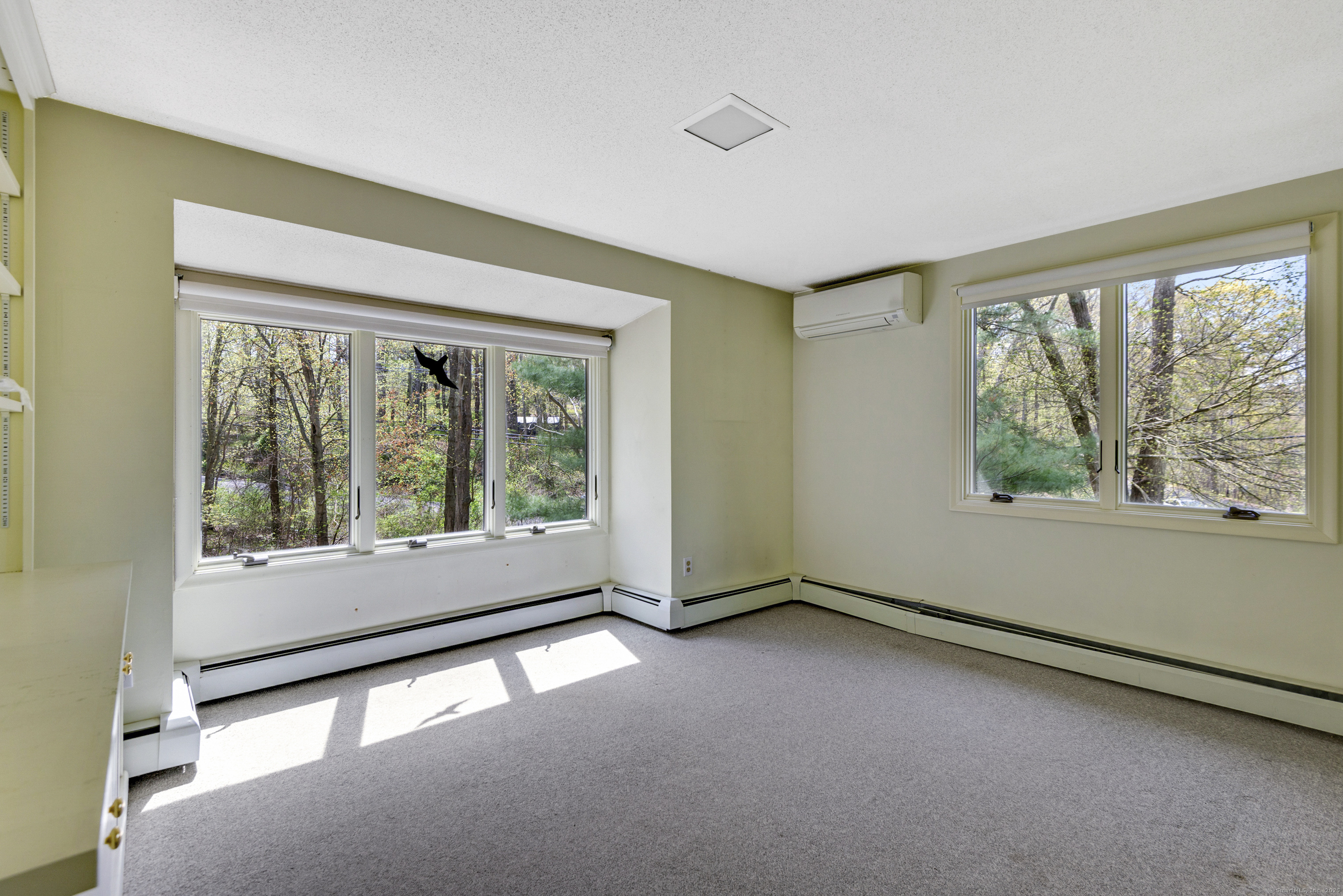 102 Colonial, Guilford, Connecticut 06437