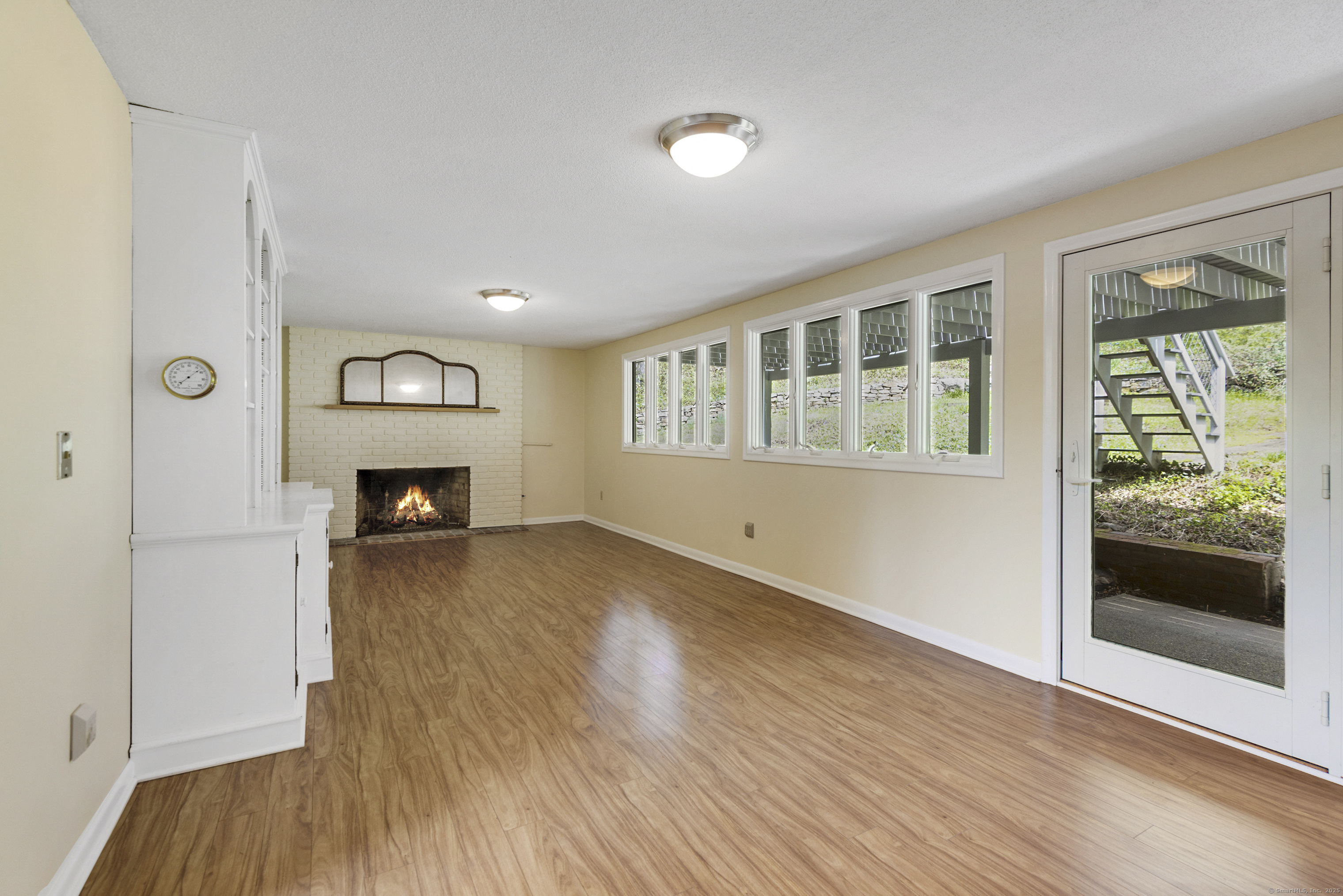 102 Colonial, Guilford, Connecticut 06437