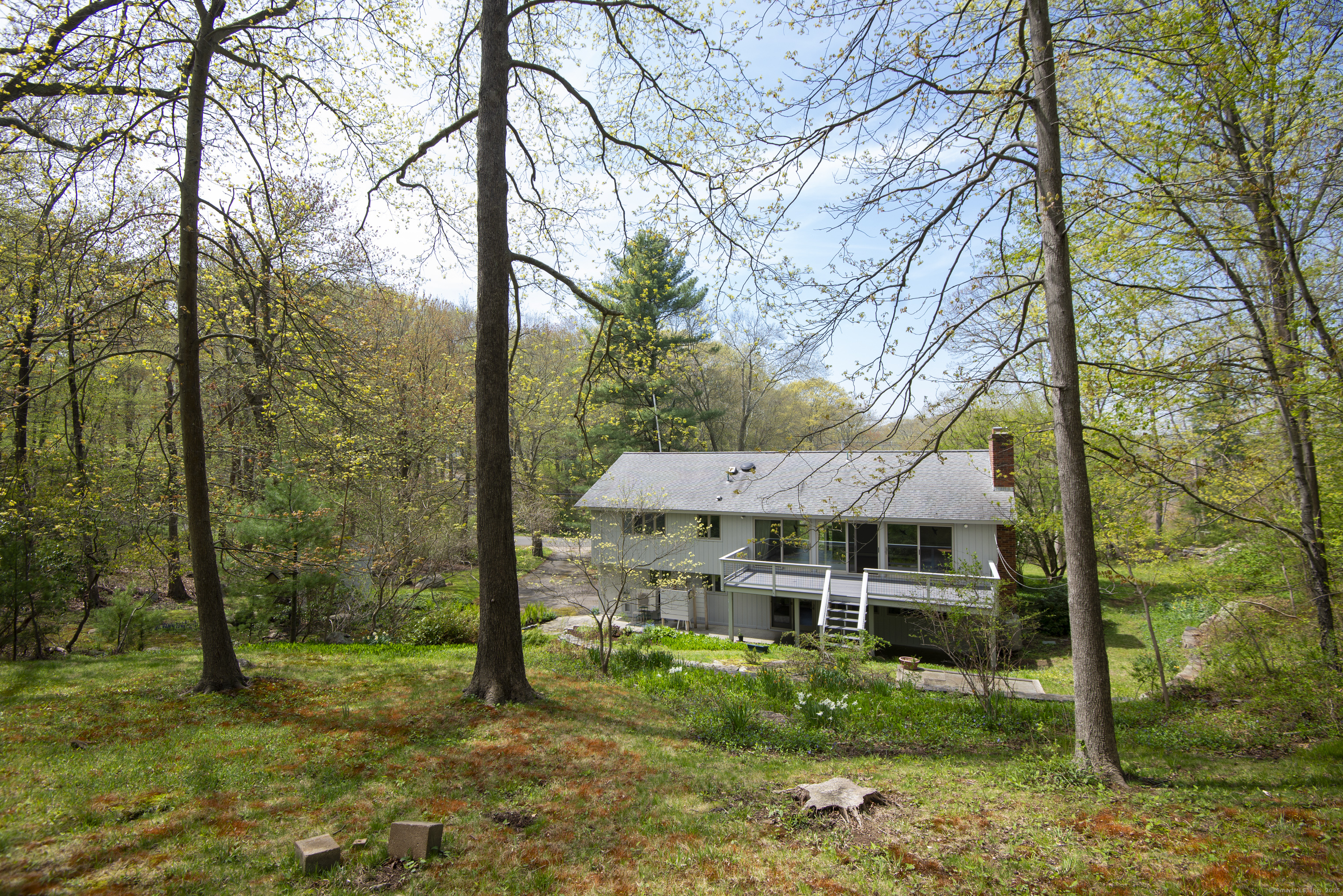 102 Colonial, Guilford, Connecticut 06437